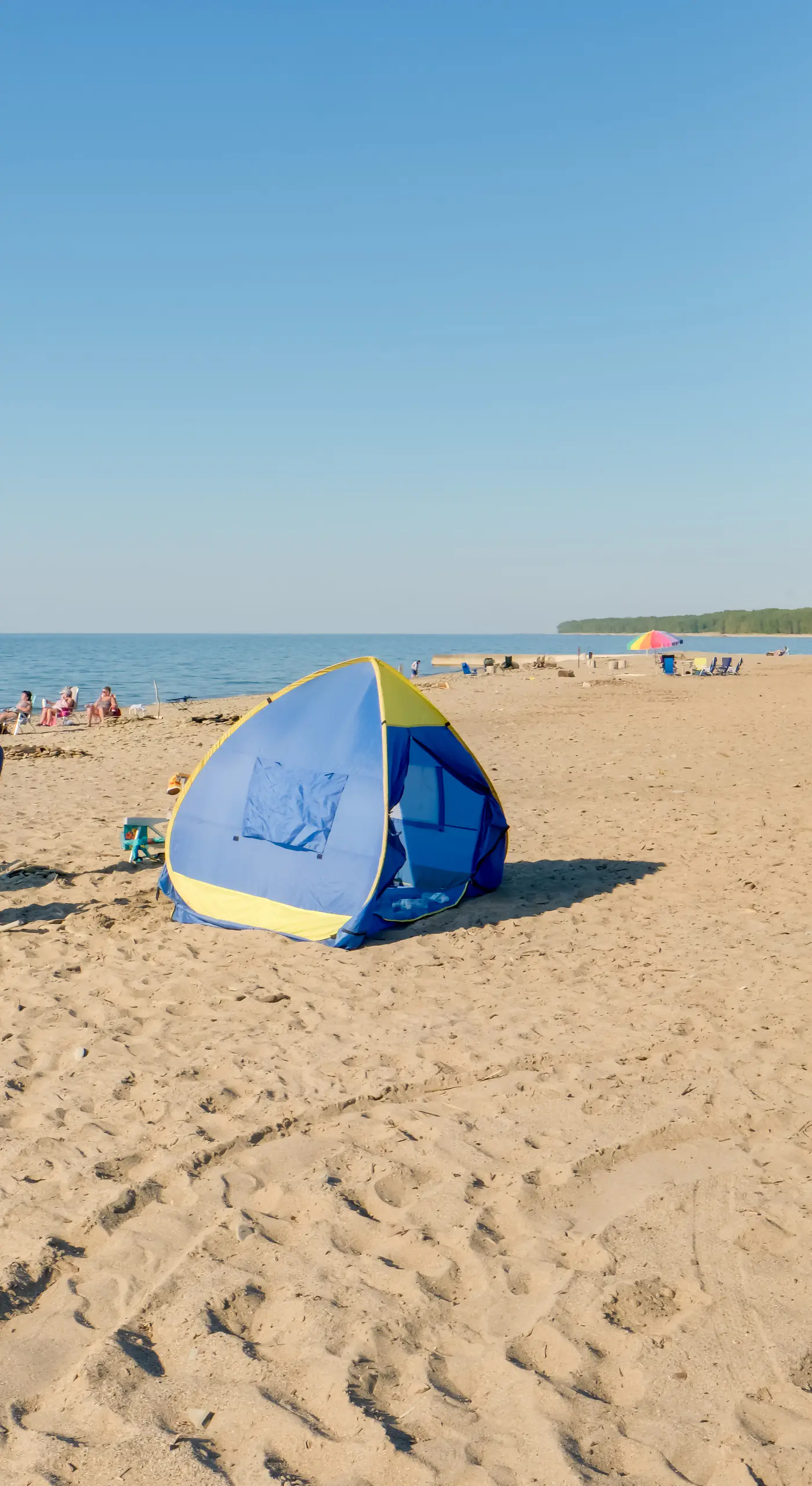 'Wishin & Fishin' Walkable Erie Home By the Beach!