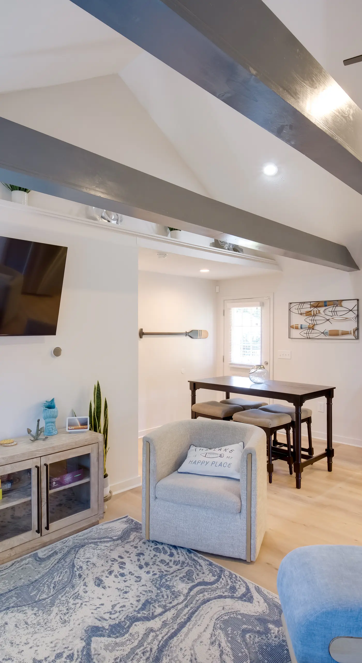 'Wishin & Fishin' Walkable Erie Home By the Beach!