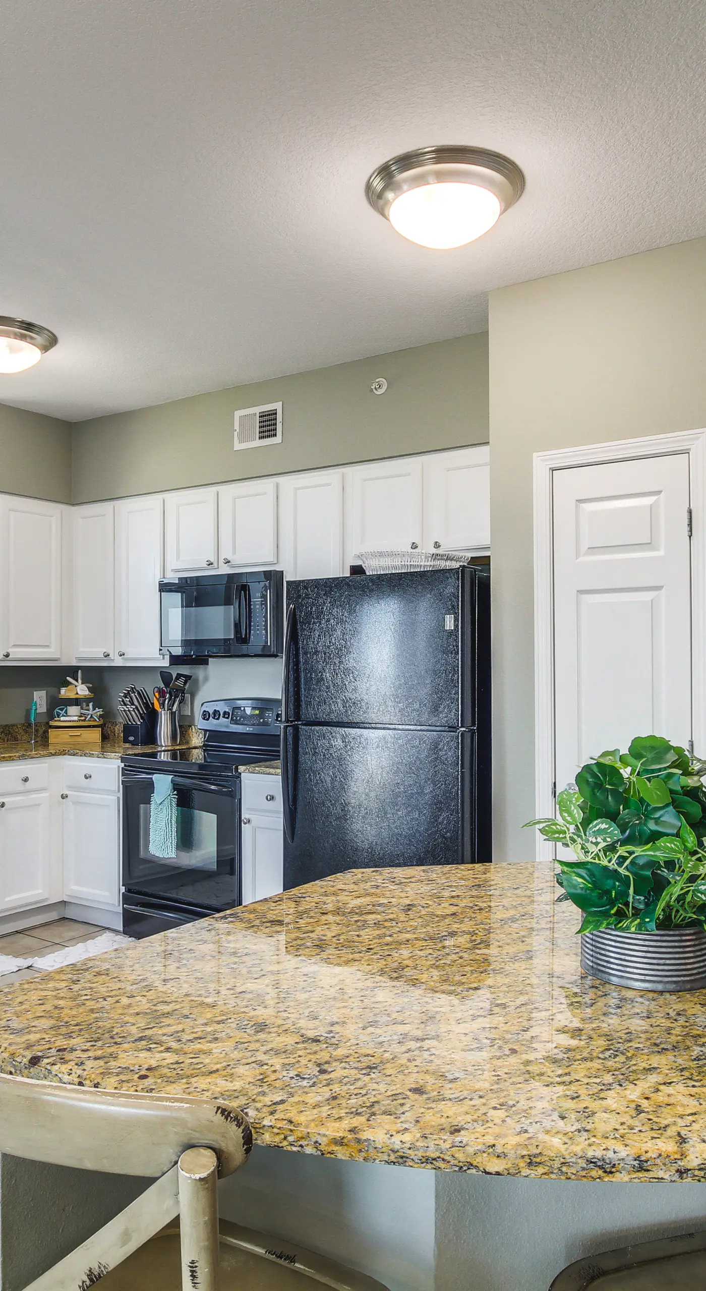 Gulfport Oceanfront Vacation Rental: Walk to Beach