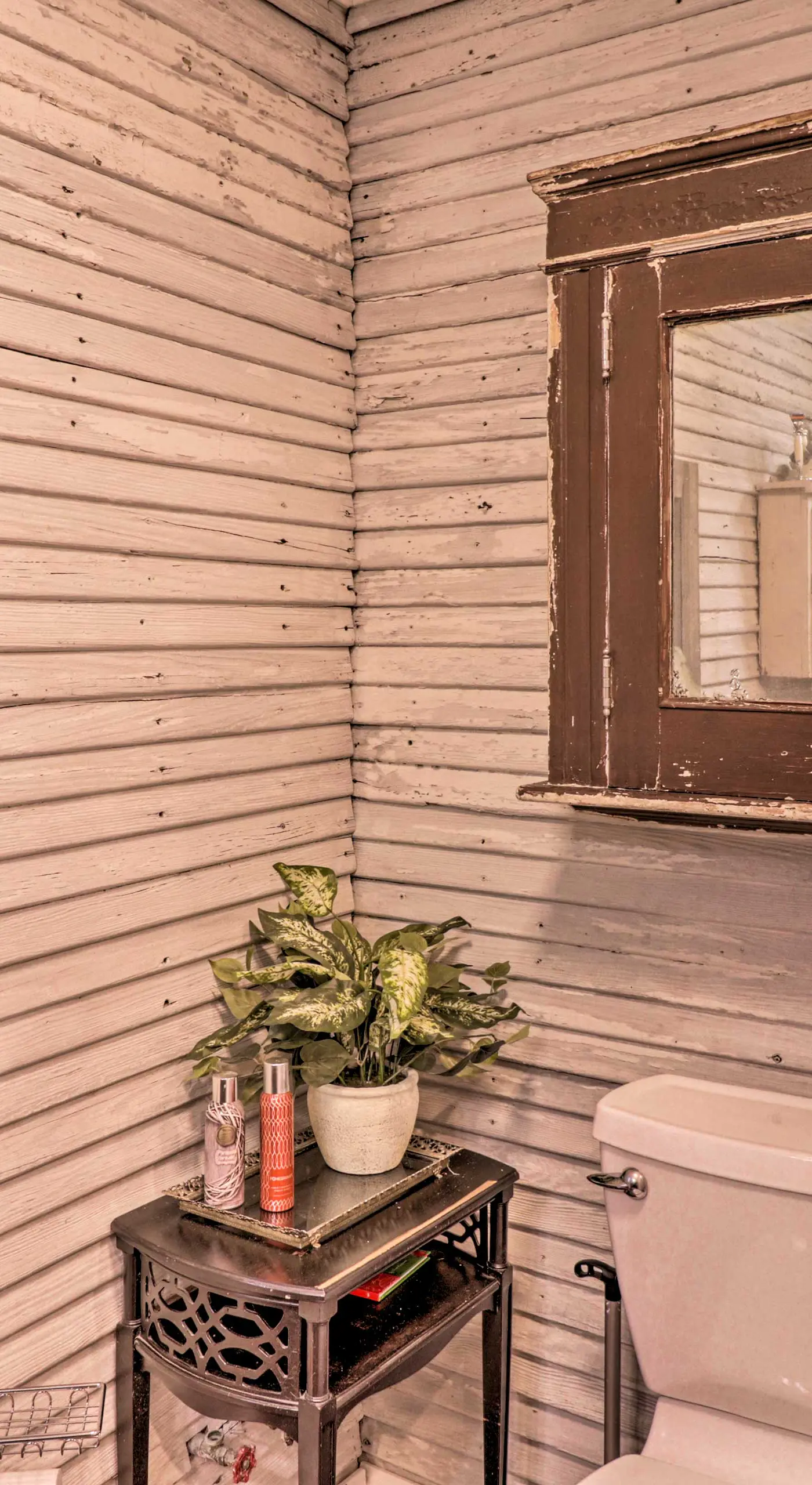 Country-Chic Cotter Home w/ Outdoor Living Space!