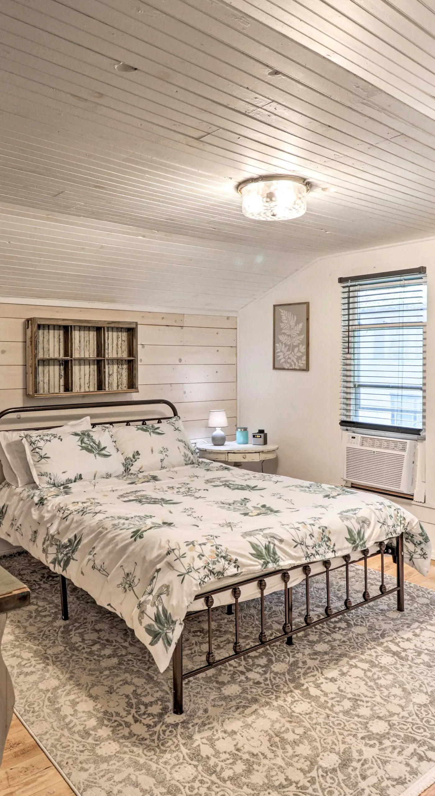 Country-Chic Cotter Home w/ Outdoor Living Space!