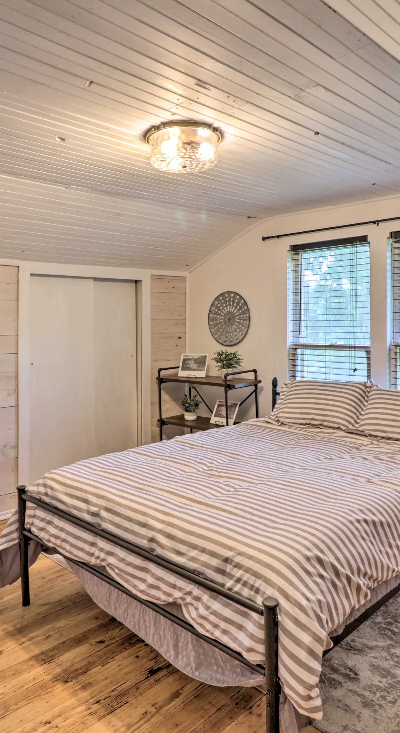 Country-Chic Cotter Home w/ Outdoor Living Space!