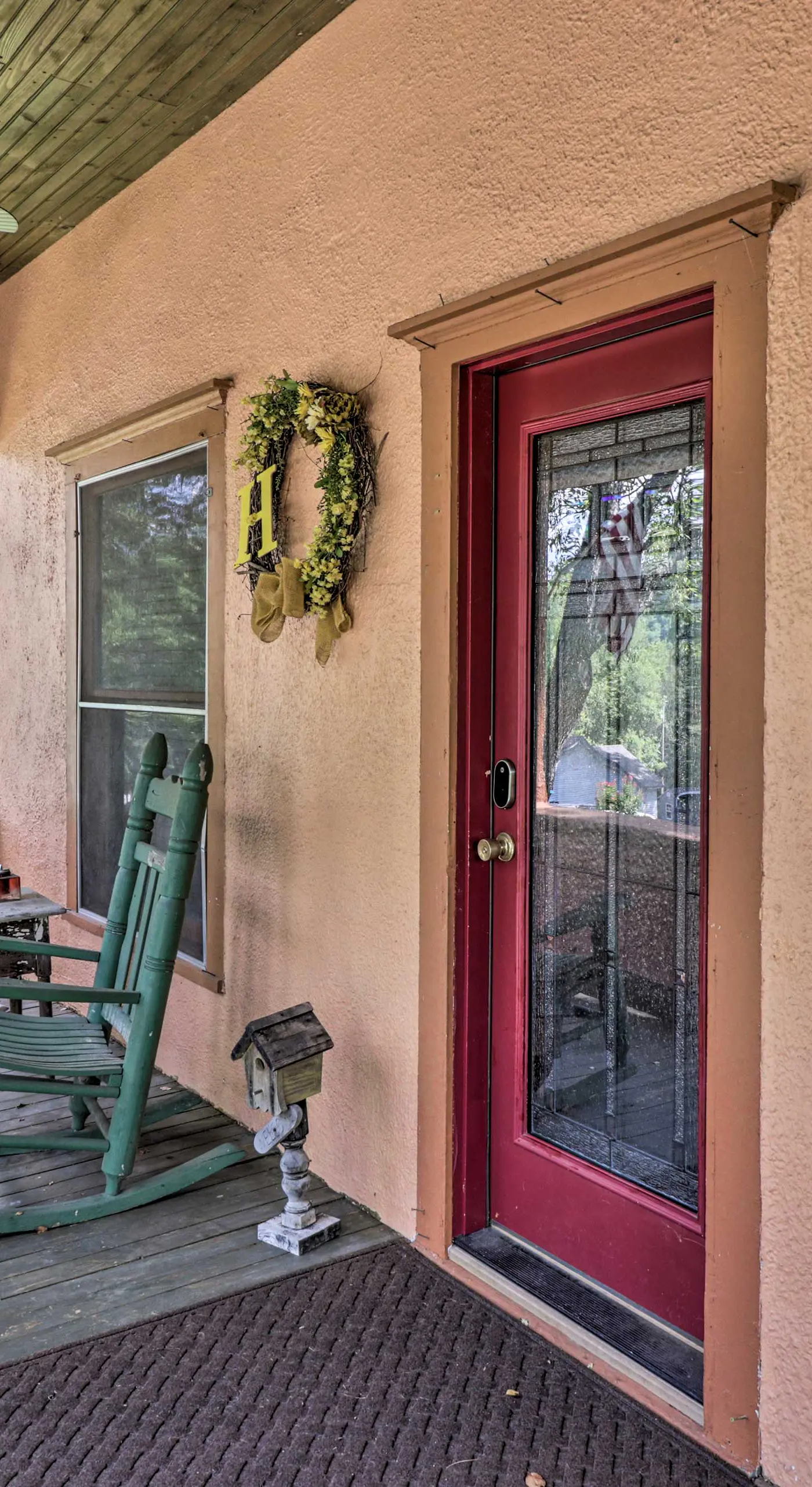 Country-Chic Cotter Home w/ Outdoor Living Space!