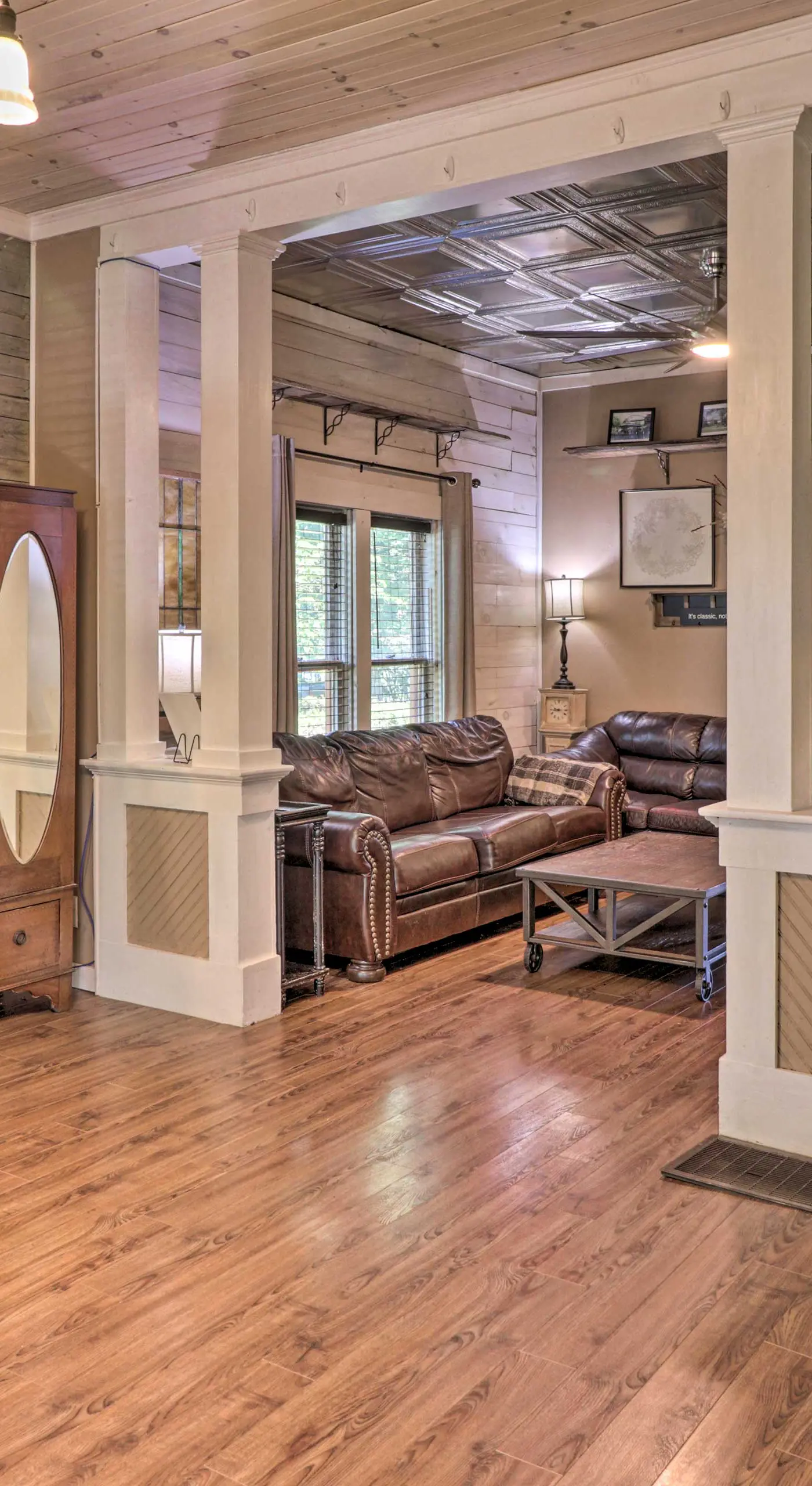 Country-Chic Cotter Home w/ Outdoor Living Space!