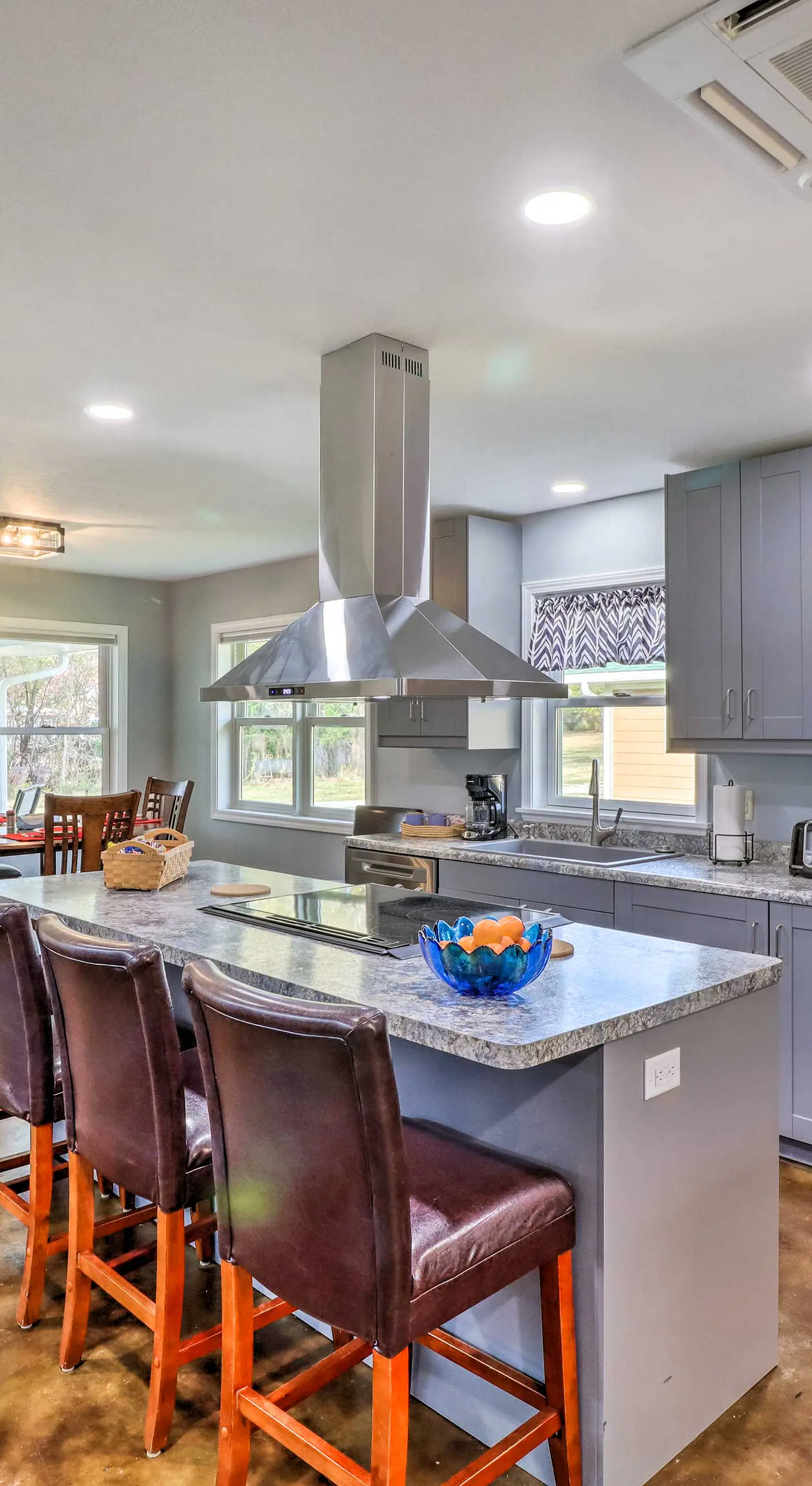 Newly Built Cotter Home, Great Fishing Nearby