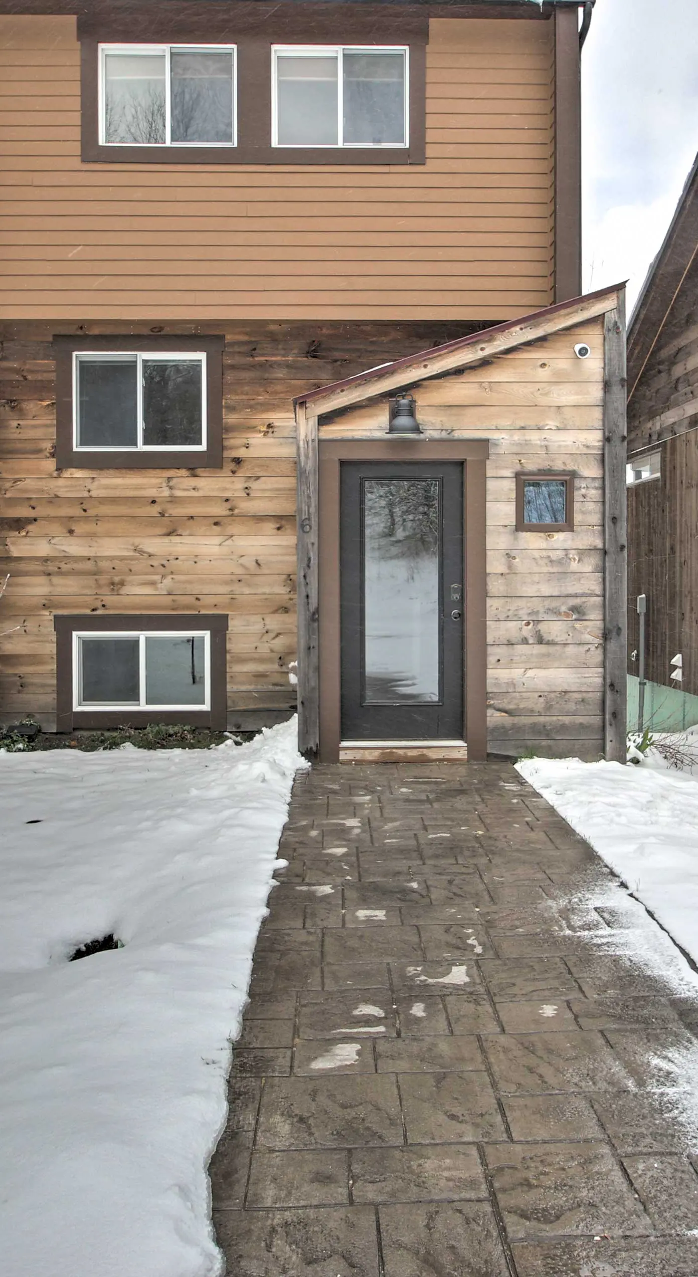 Slopeside Burke Mtn Condo w/ Amenity Access!