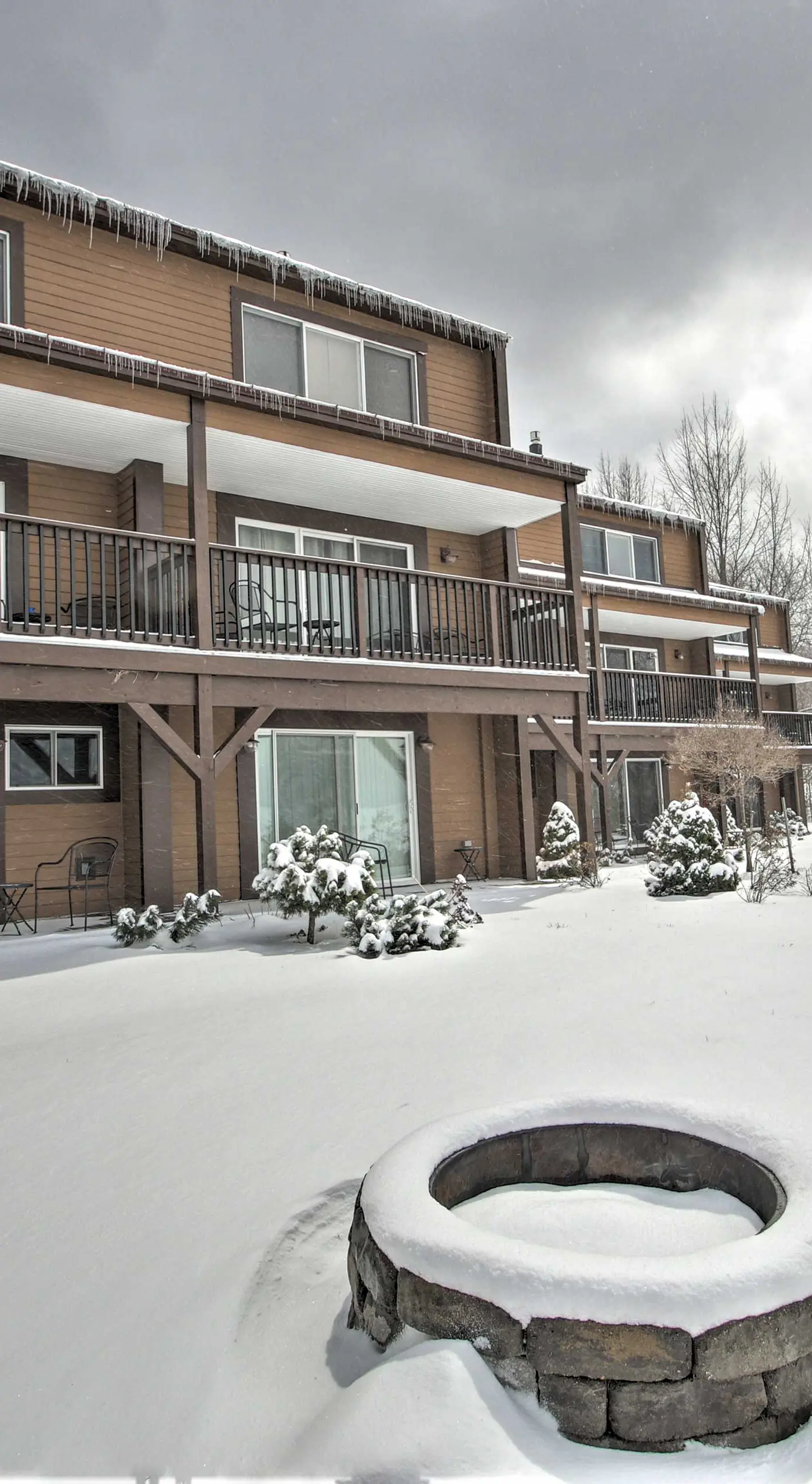Slopeside Burke Mtn Condo w/ Amenity Access!