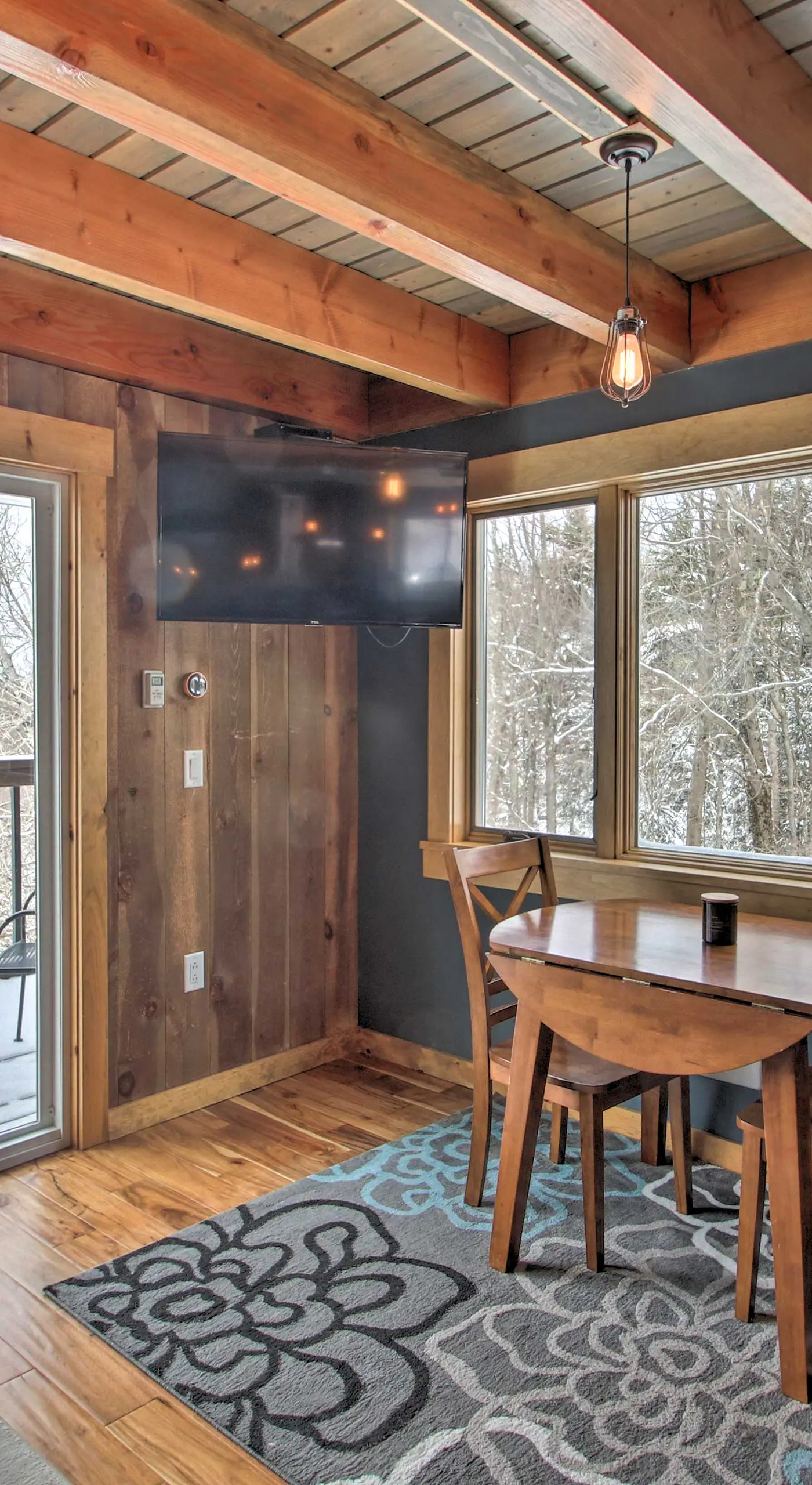Slopeside Burke Mtn Condo w/ Amenity Access!