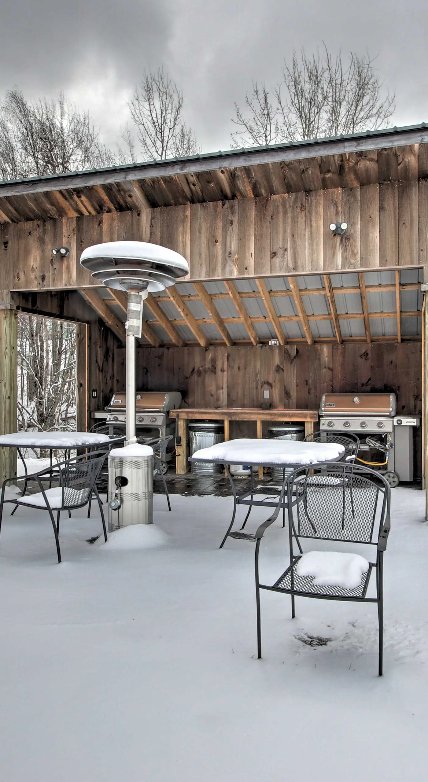 Slopeside Burke Mountain Condo w/ Fireplace!
