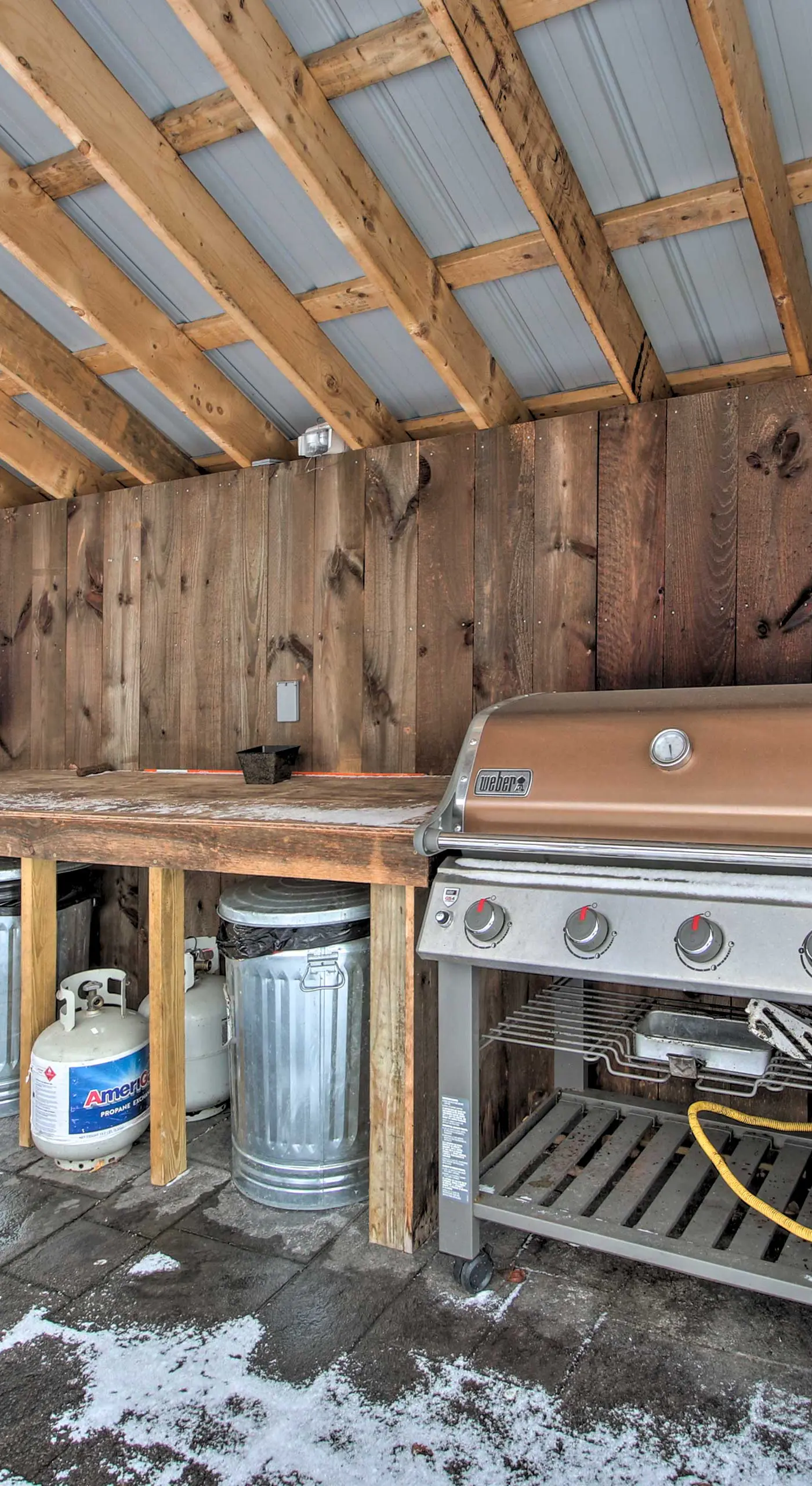Slopeside Burke Mountain Condo w/ Fireplace!