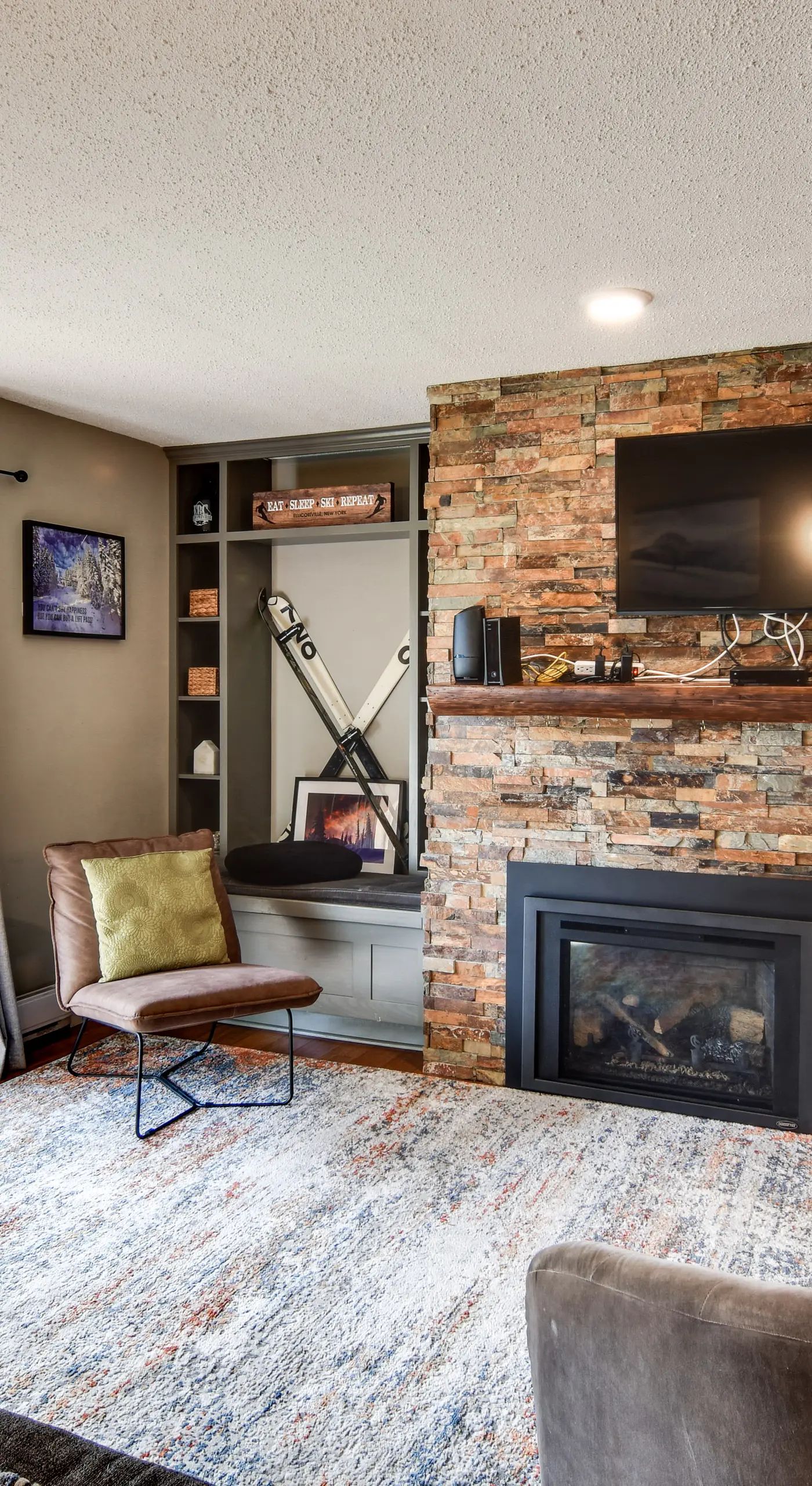 Ski-In/Out & Golf Condo w/ A/C at Holiday Valley!