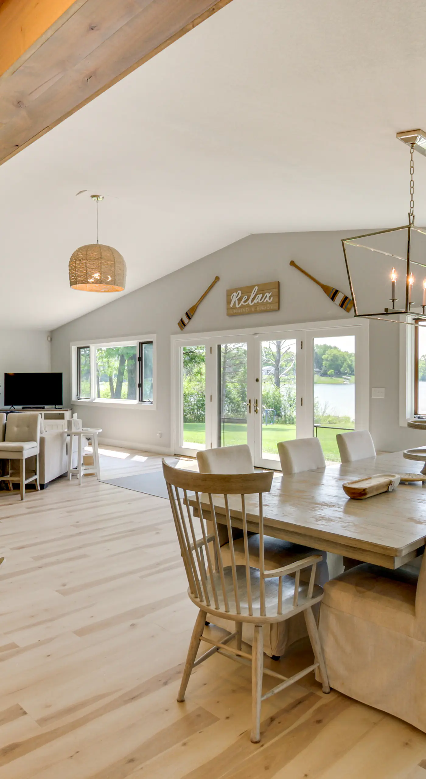Lakefront Home on 17 Acres: 9 Mi to Dtwn Brainerd!