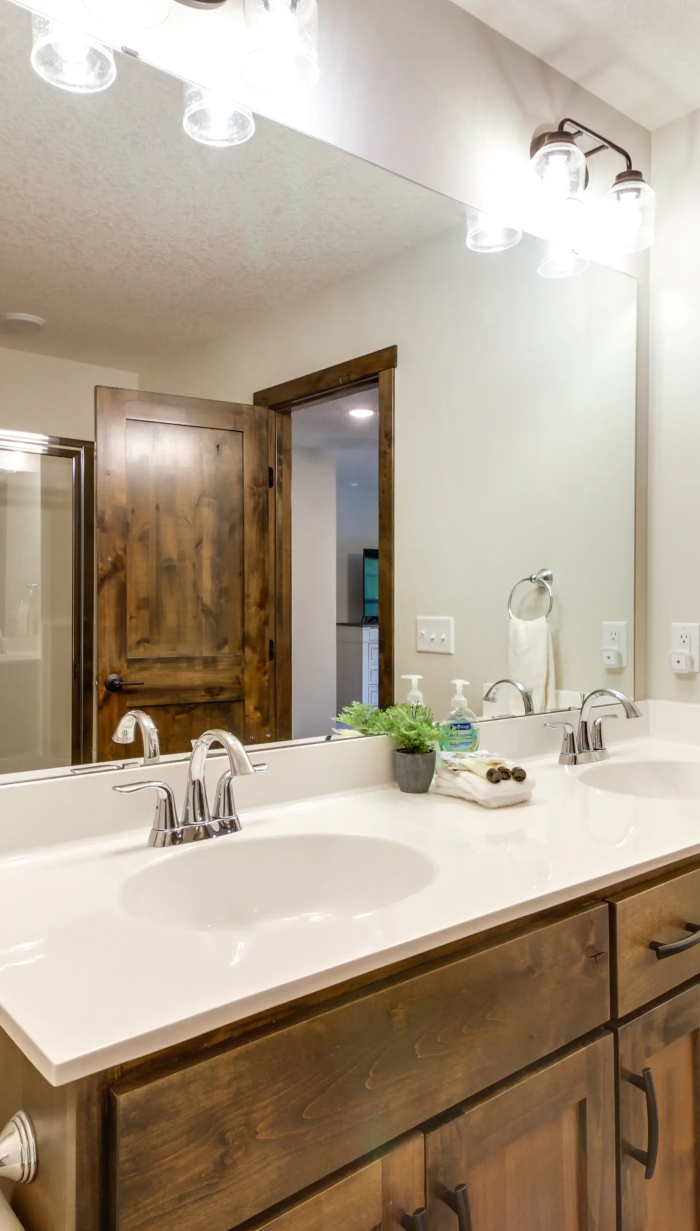Gull Lake Resort Escape: Pool & Snowmobile Trails