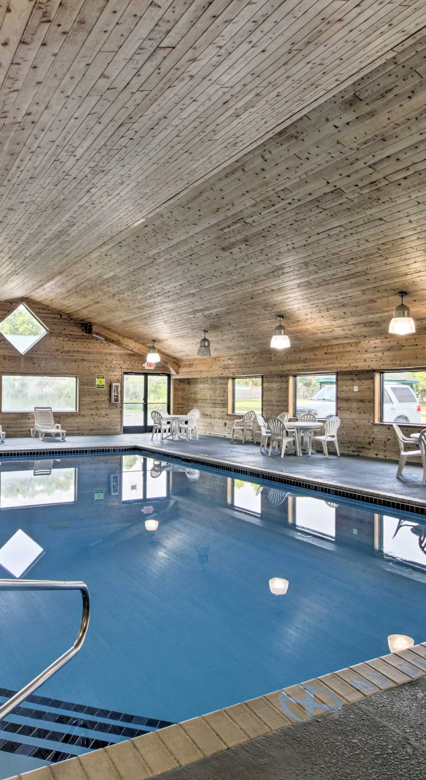 Gull Lake Resort Escape: Pool & Snowmobile Trails