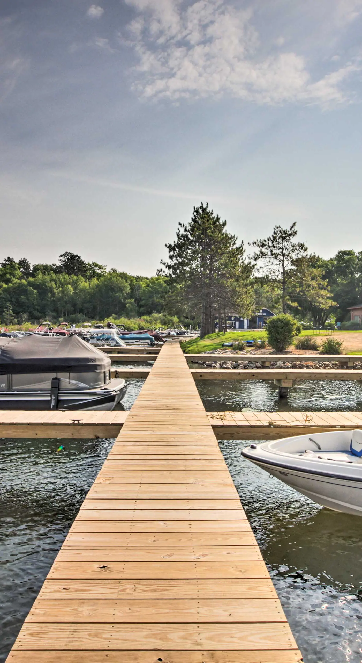 Gull Lake Resort Escape: Pool & Snowmobile Trails