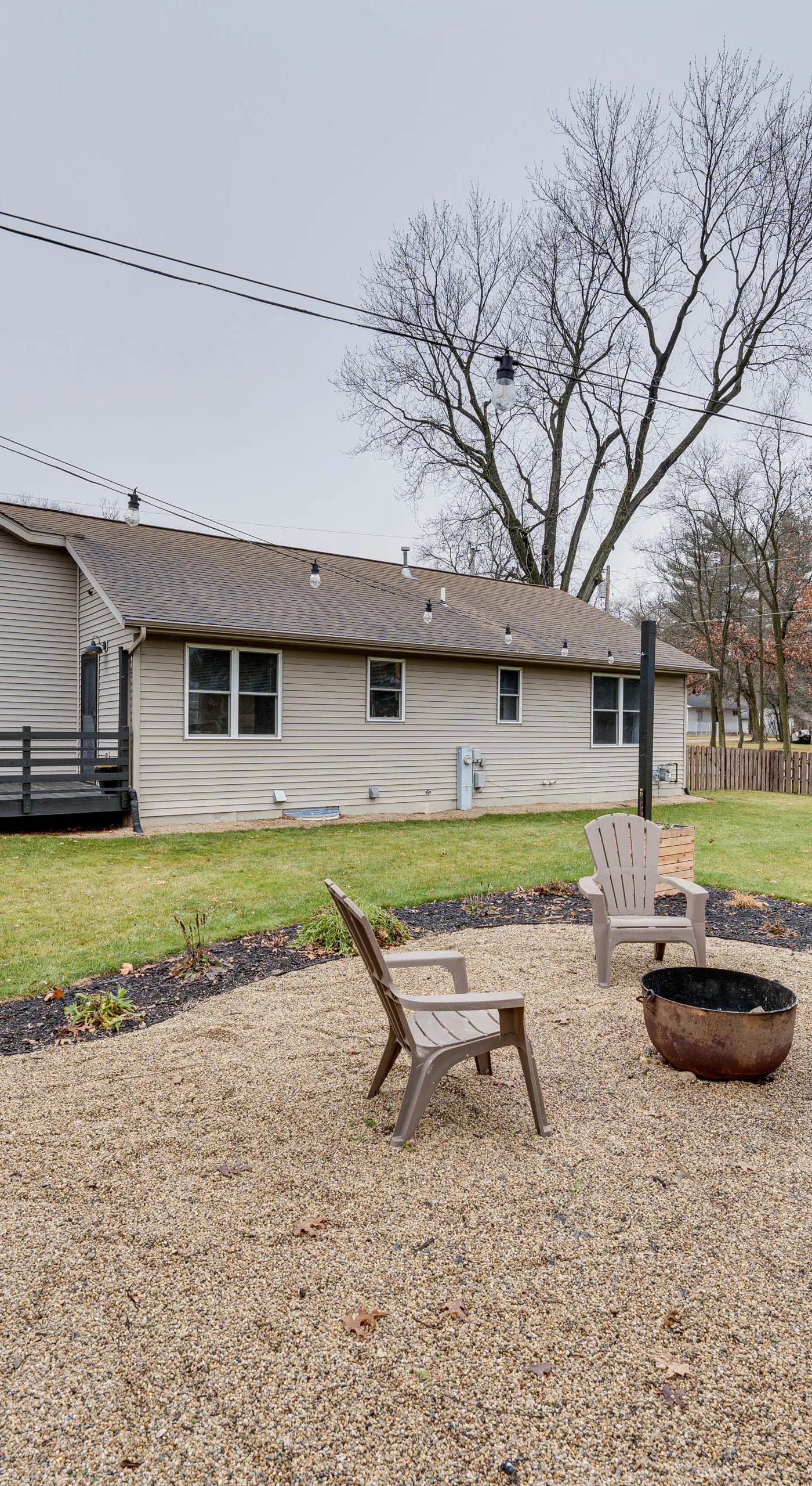 Family-Friendly Gem w/ Fire Pit: 1 Mi to Lake Como