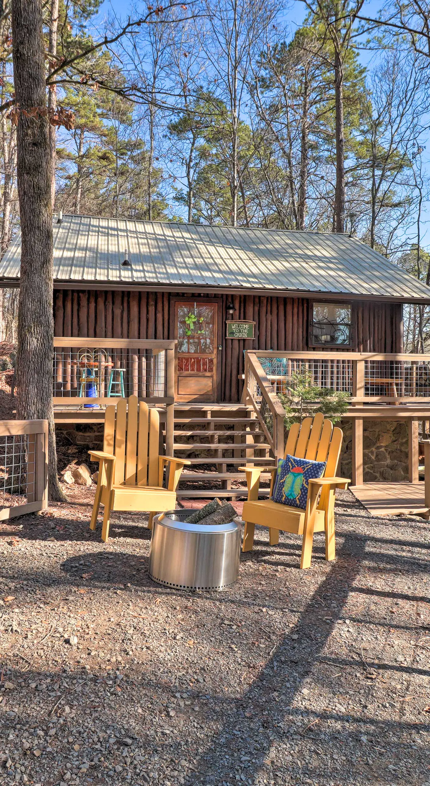 Scenic Greers Ferry Cabin w/ Deck + Fire Pit!