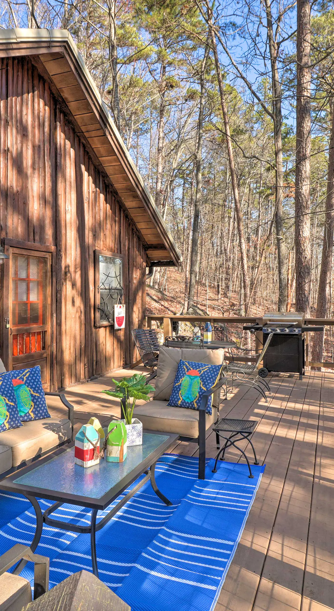 Scenic Greers Ferry Cabin w/ Deck + Fire Pit!