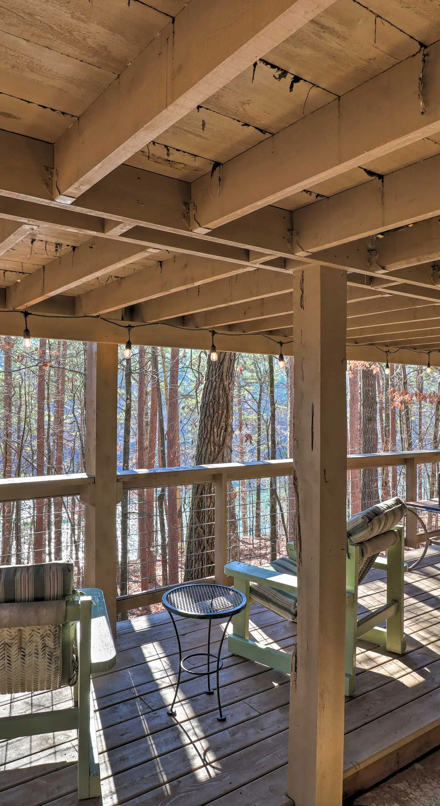 Scenic Greers Ferry Cabin w/ Deck + Fire Pit!