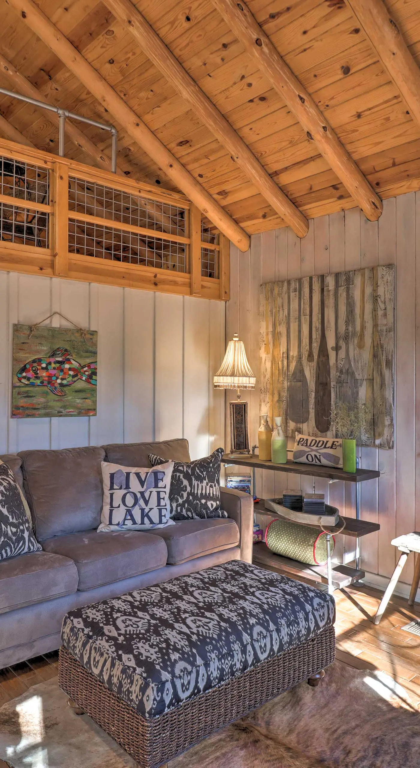 Scenic Greers Ferry Cabin w/ Deck + Fire Pit!