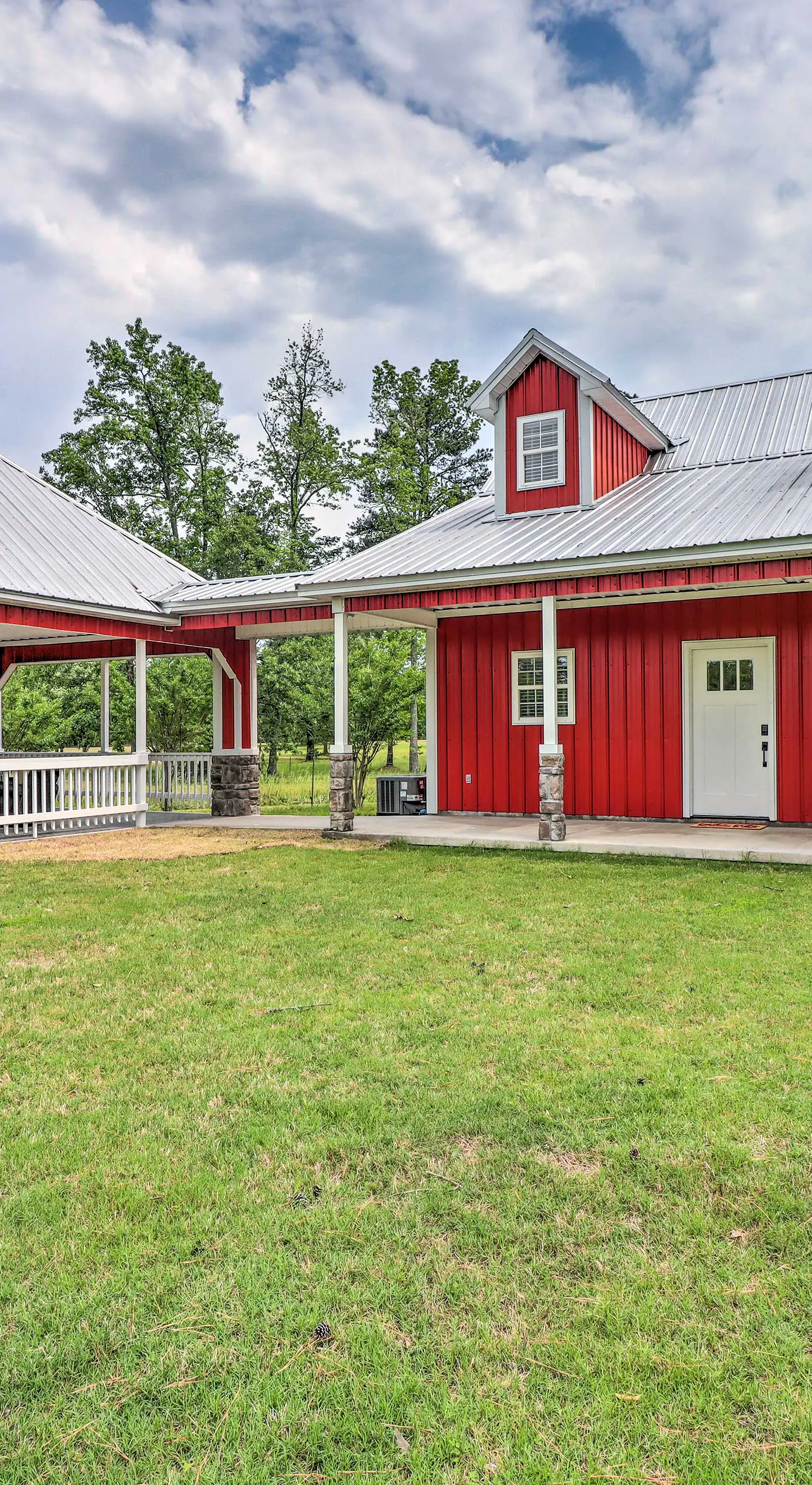 Rural Family Retreat < 3 Mi to Fishing & Boating!