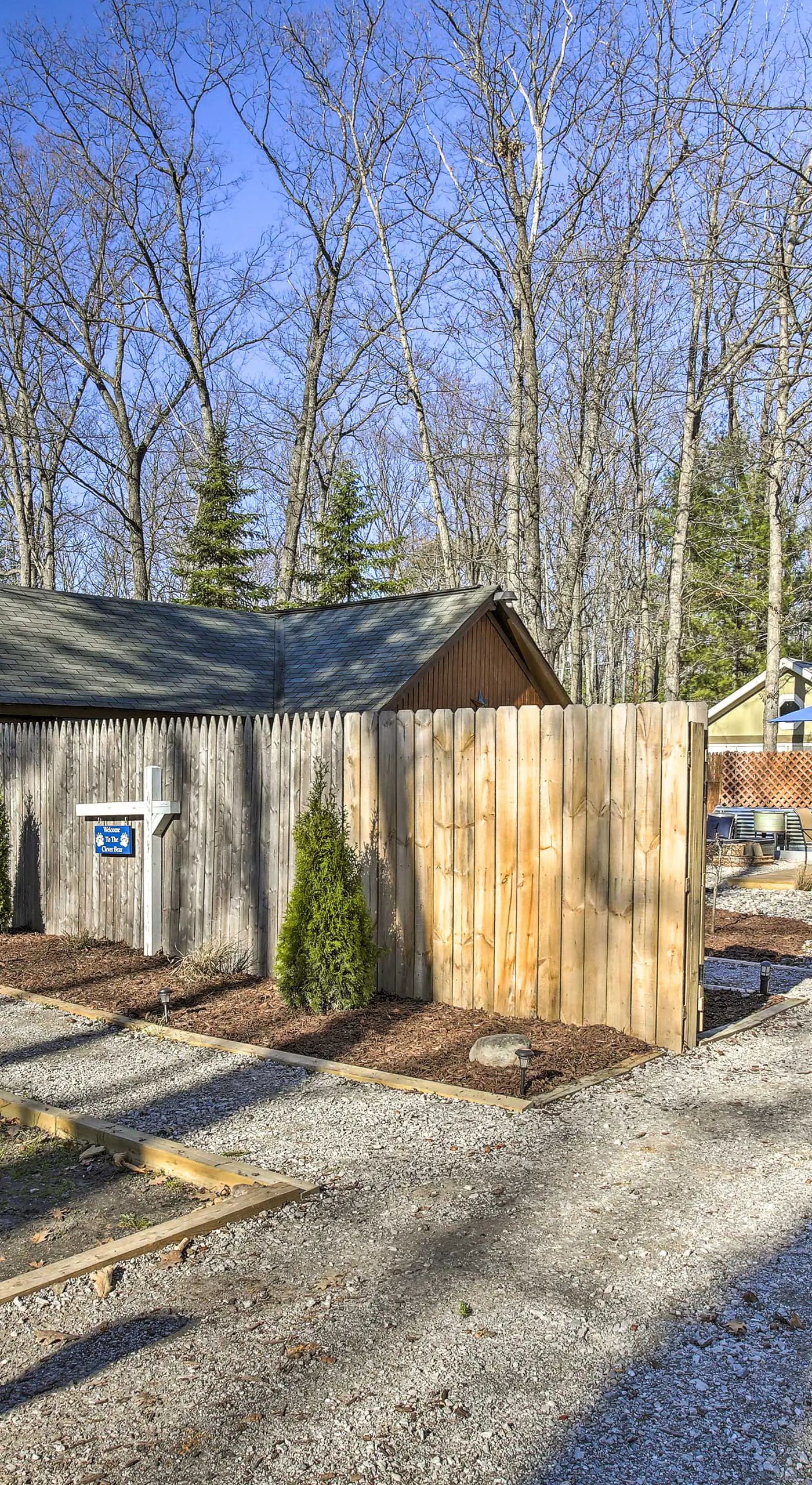 'Work, Play & Get Away Cabin' Near Higgins Lake!