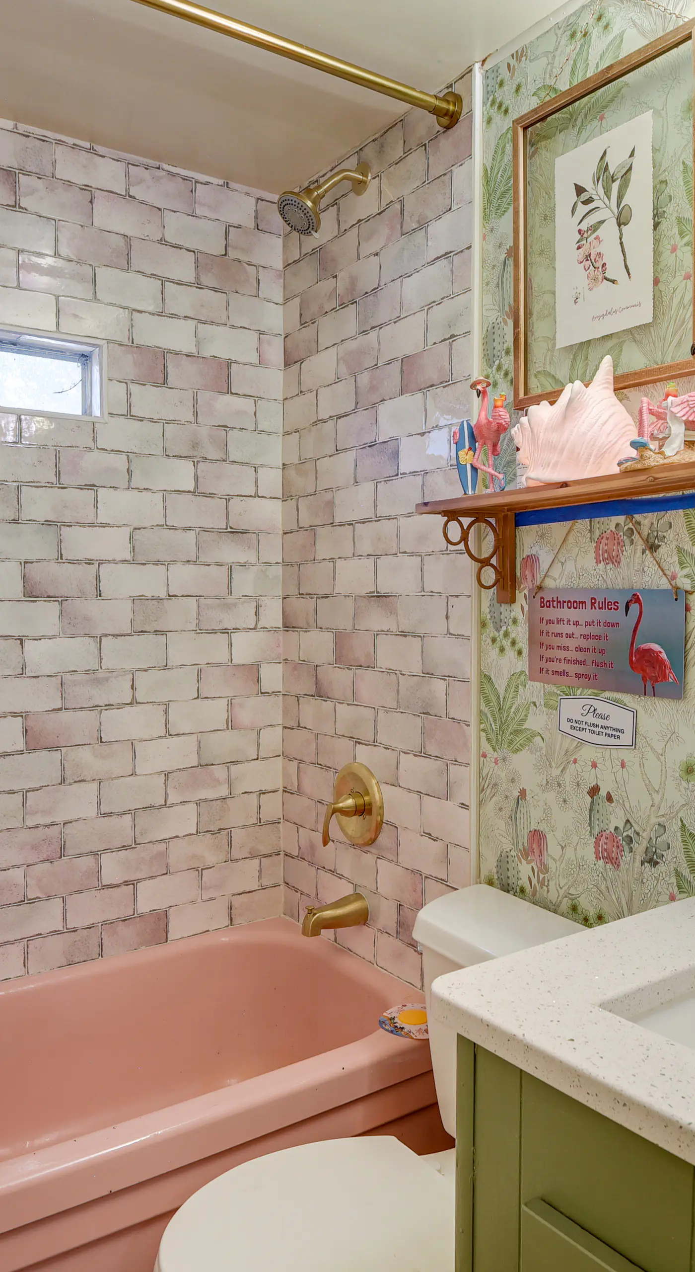 Pet-Friendly Brownwood Home: Walk to Lake!
