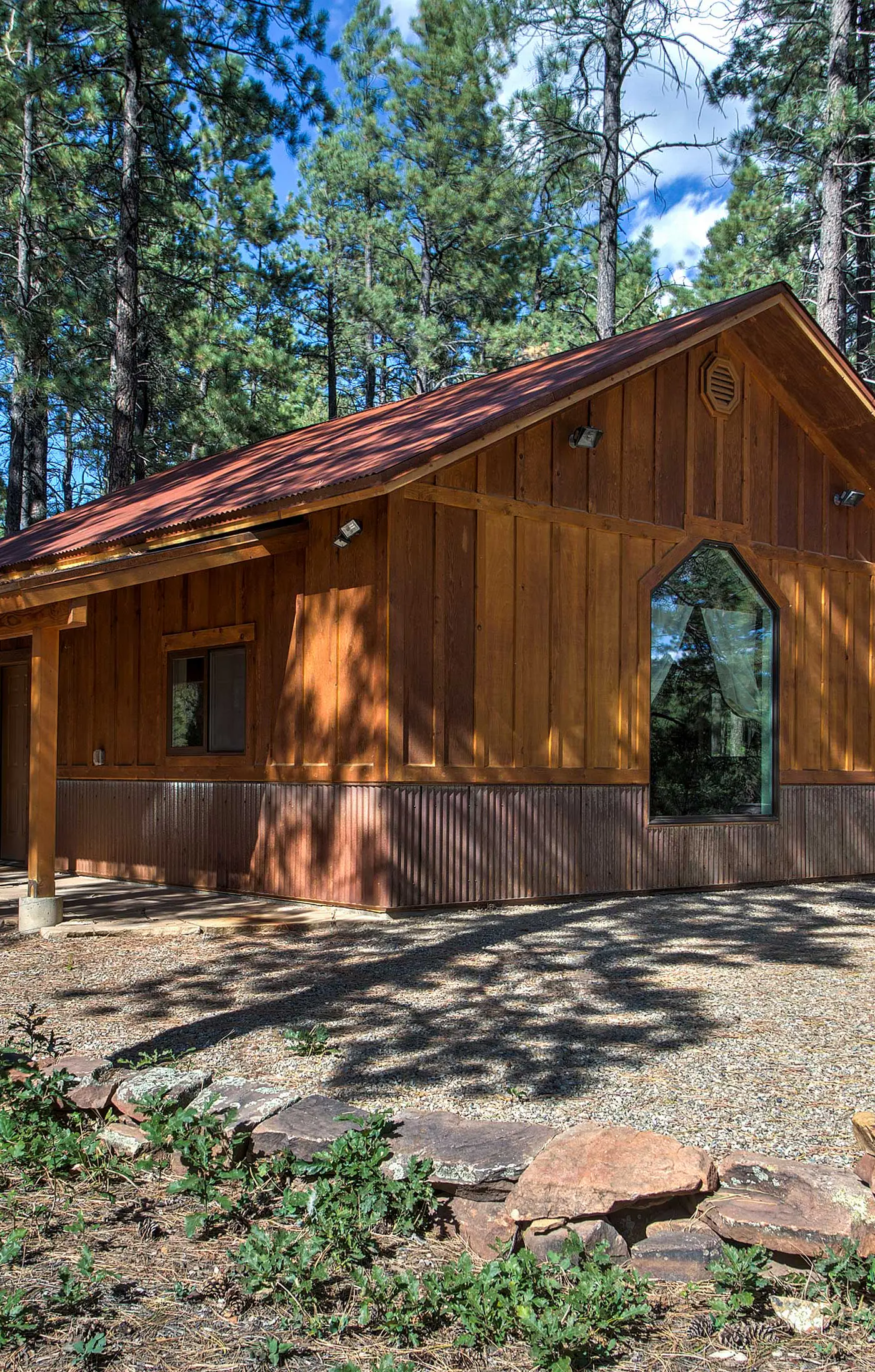 Mancos Cabin Rental on 80 Acres w/ Mountain View!
