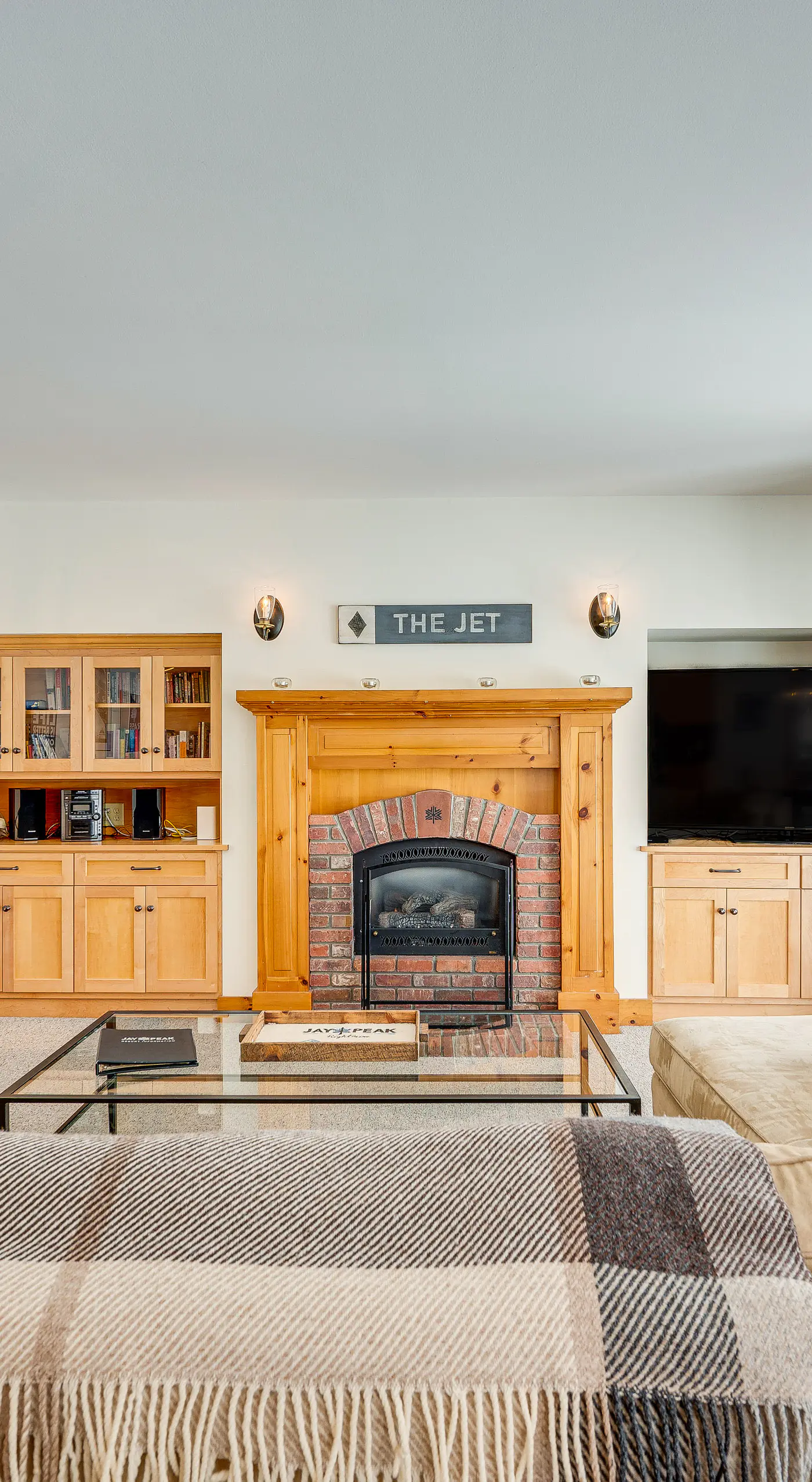 Ski-In Resort Family Condo w/ Deck at Jay Peak!