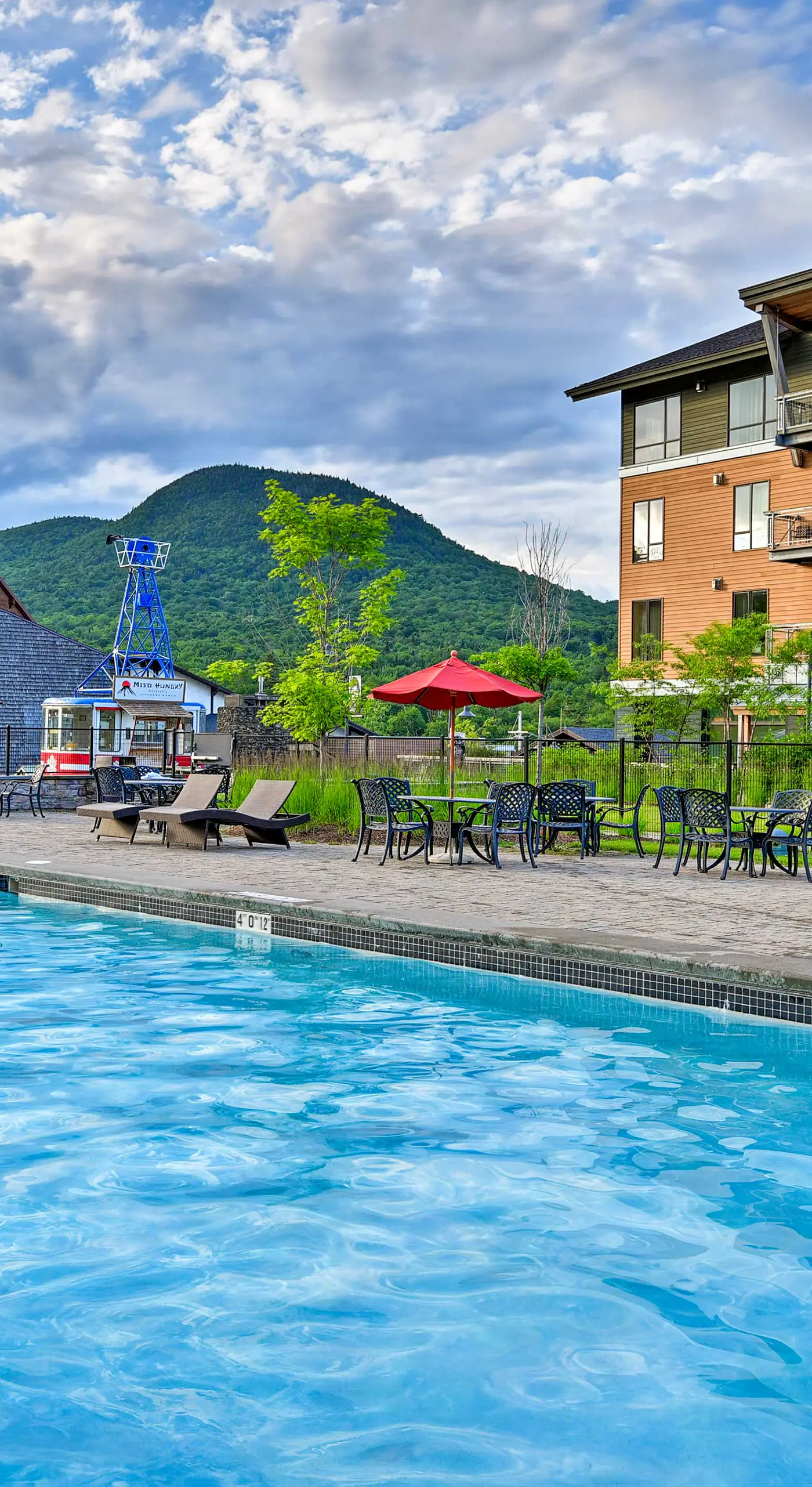 Ski-In Resort Family Condo w/ Deck at Jay Peak!