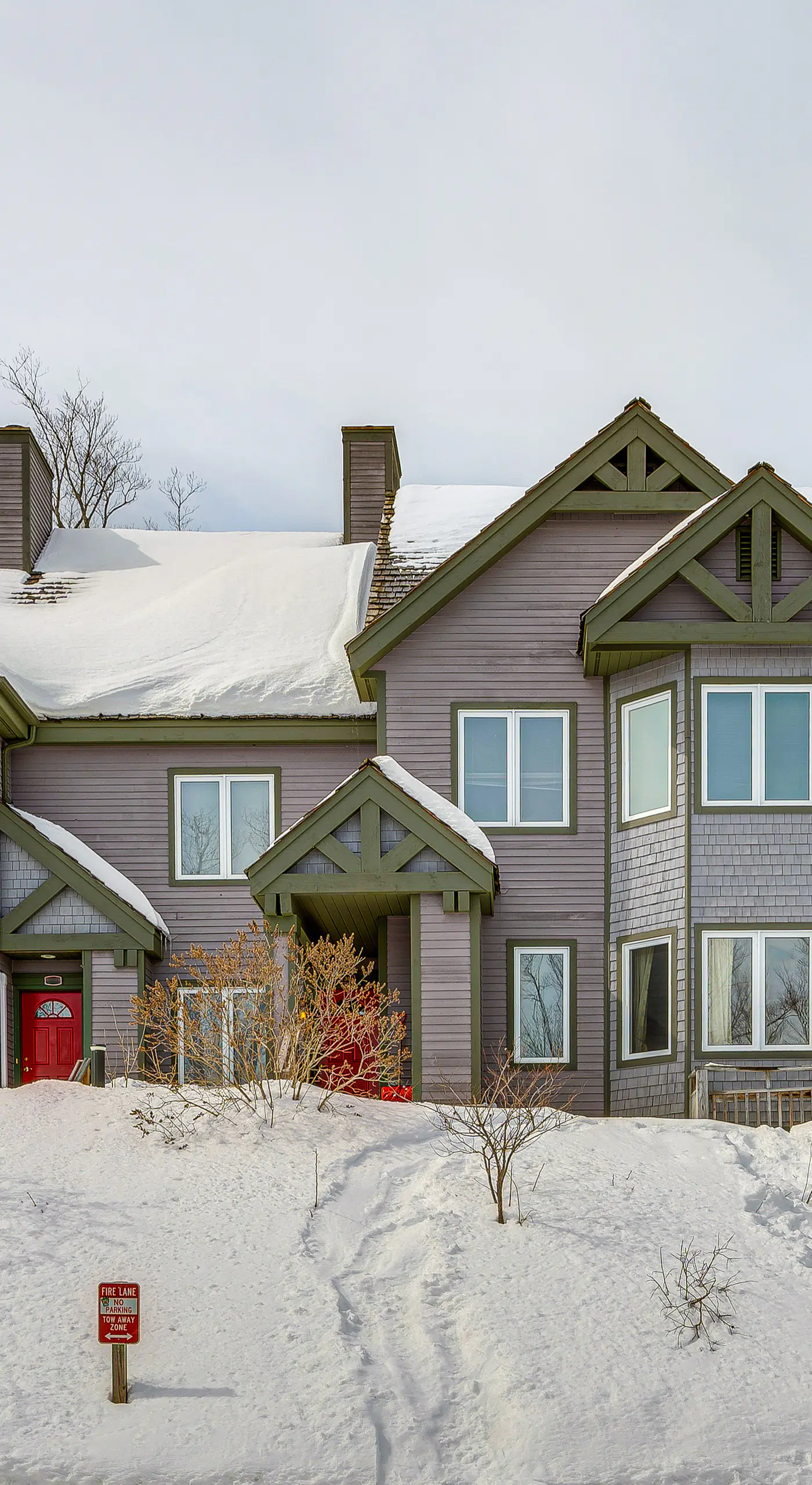 Ski-In Resort Family Condo w/ Deck at Jay Peak!