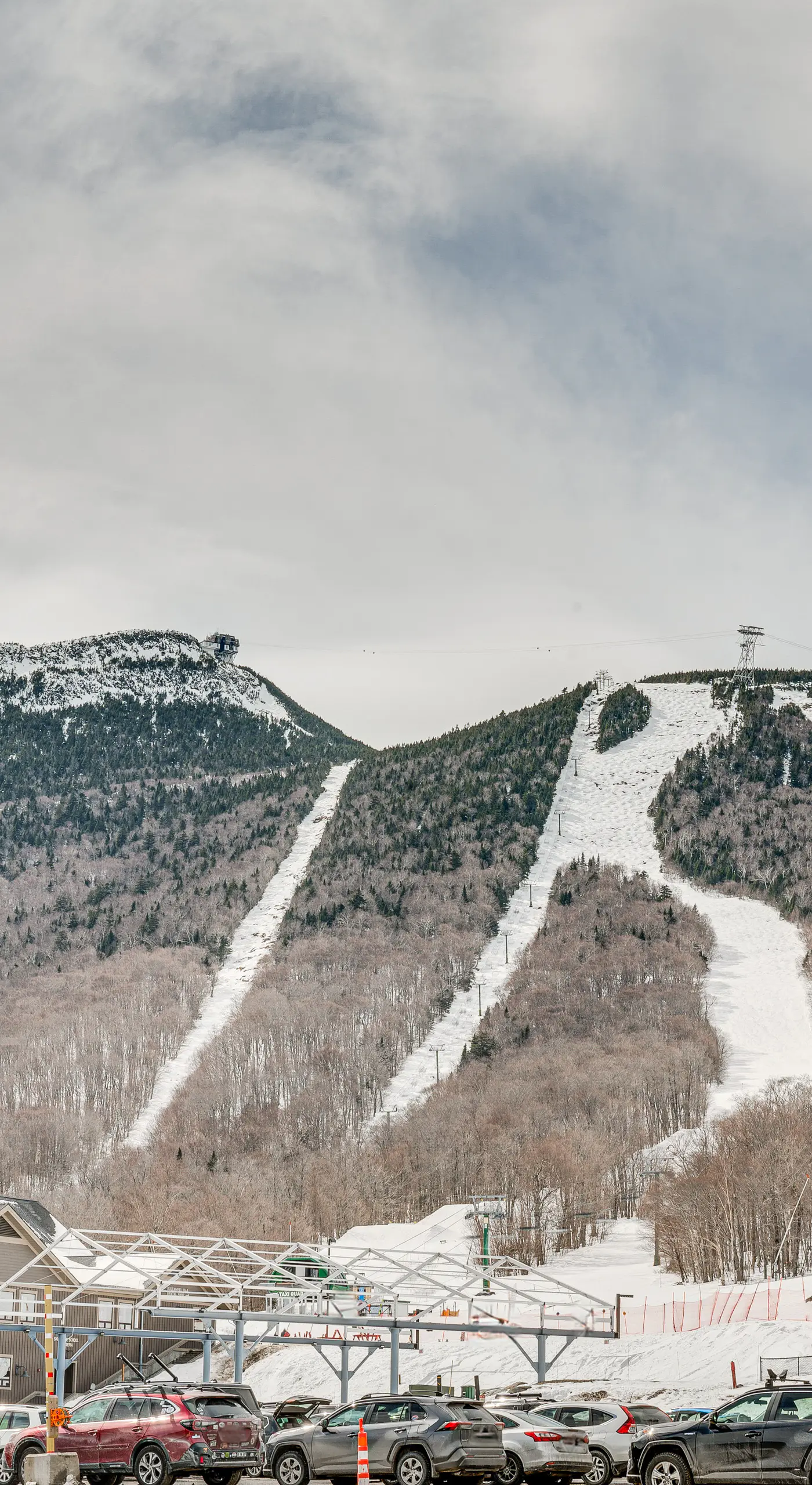 Ski-In Resort Family Condo w/ Deck at Jay Peak!