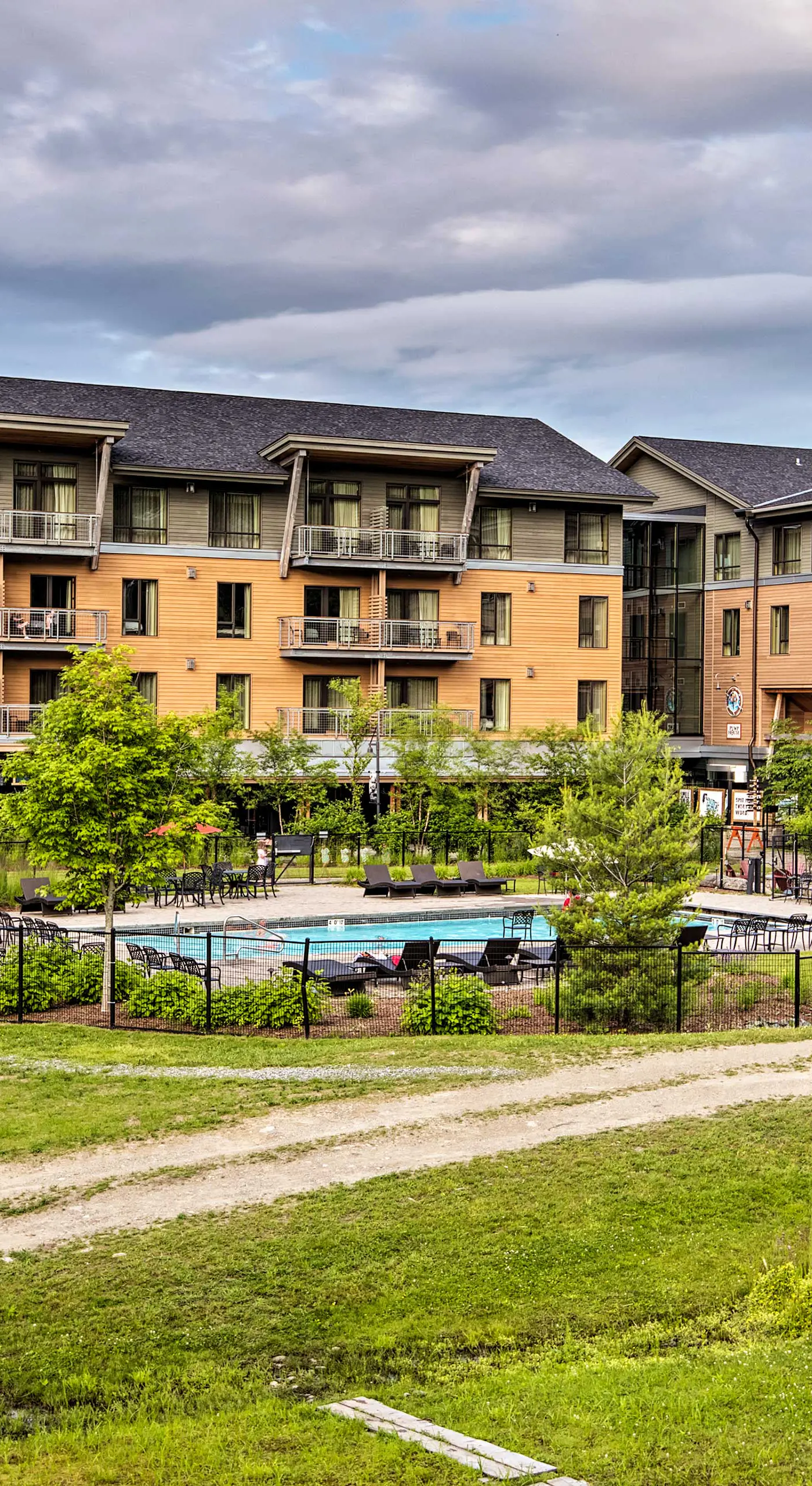 Ski-In Resort Family Condo w/ Deck at Jay Peak!