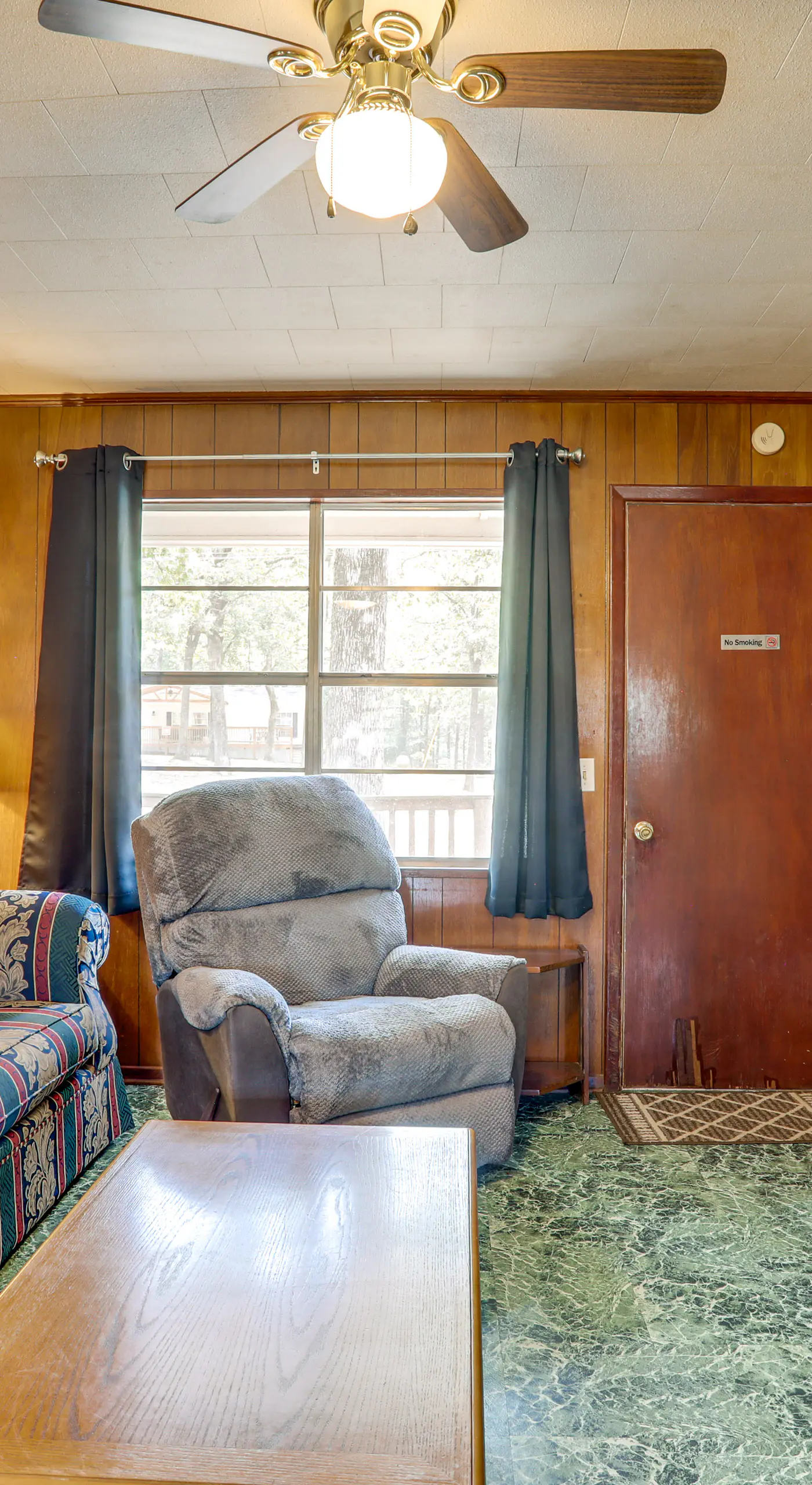 Walk to Greers Ferry Lake! Home w/ Dock Access