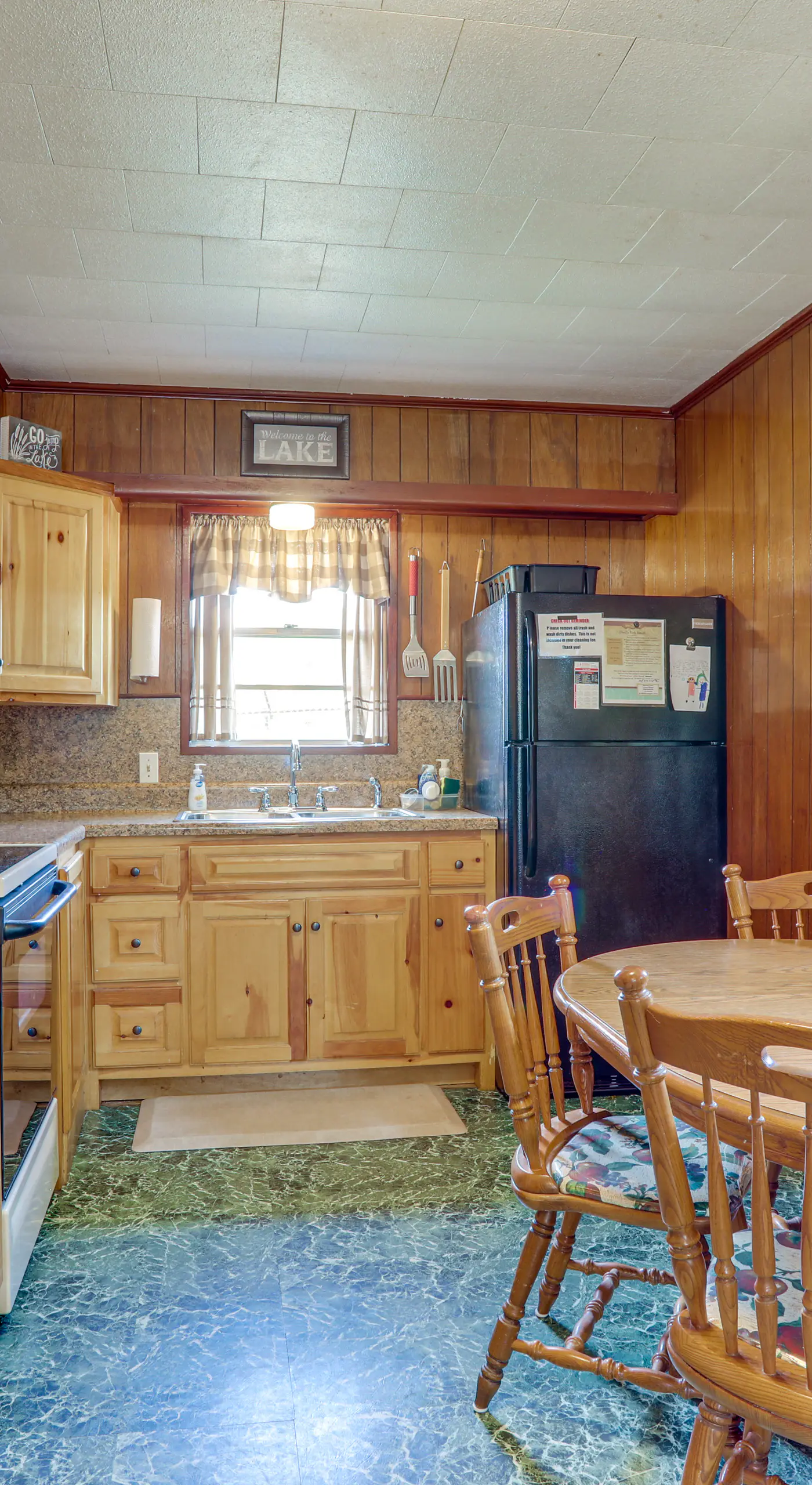 Walk to Greers Ferry Lake! Home w/ Dock Access