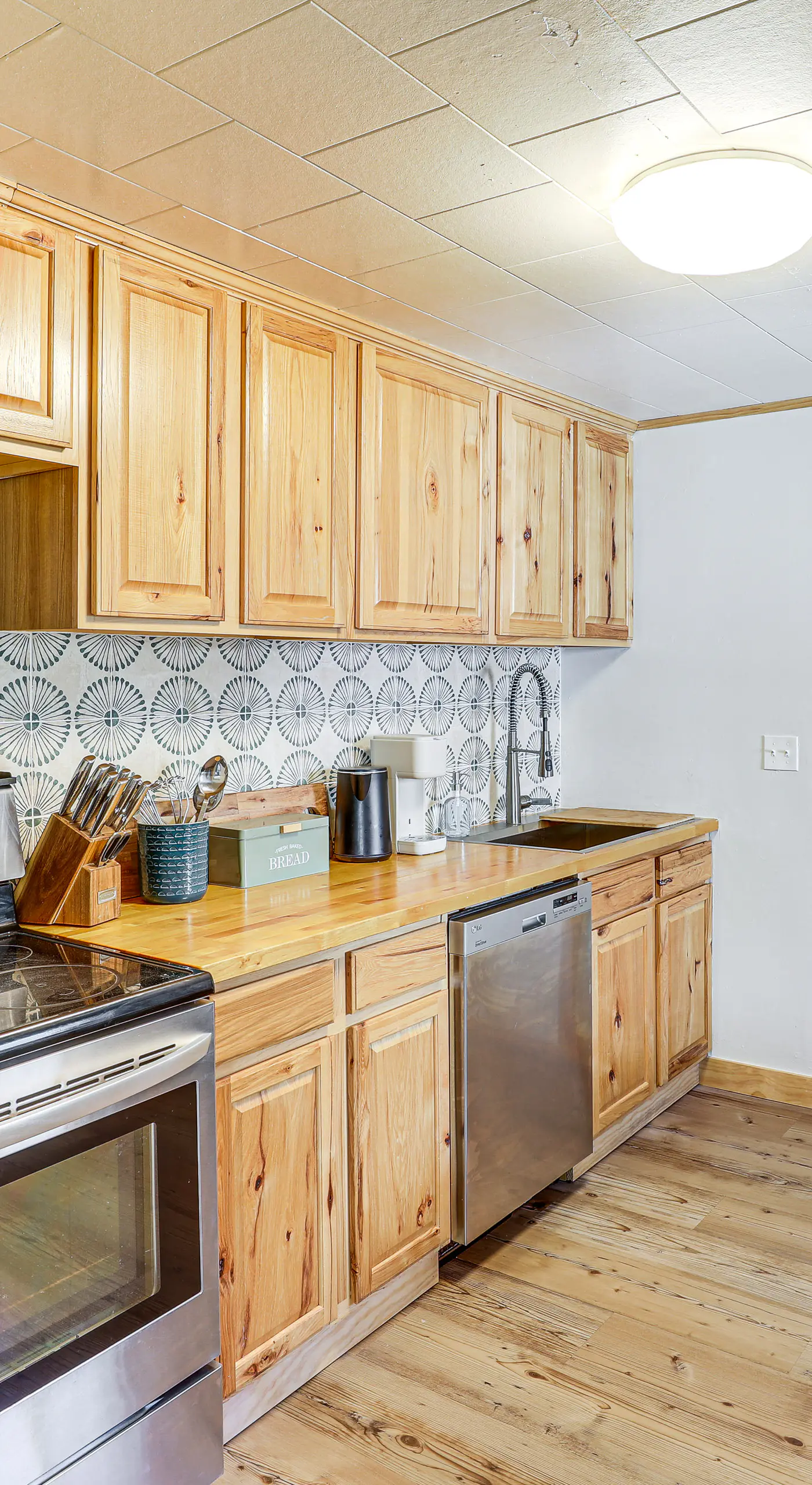 Steps to Dtwn Kalispell! Pet-Friendly Home w/ Yard