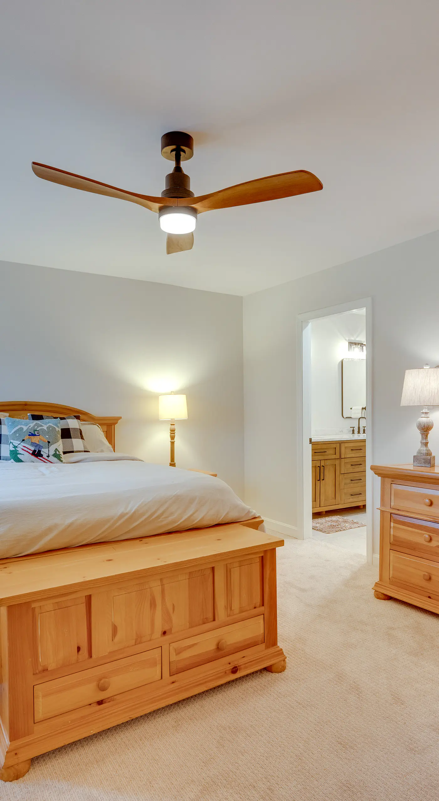 Ski-in Condo w/ Hot Tub on Burke Mtn Slopes!
