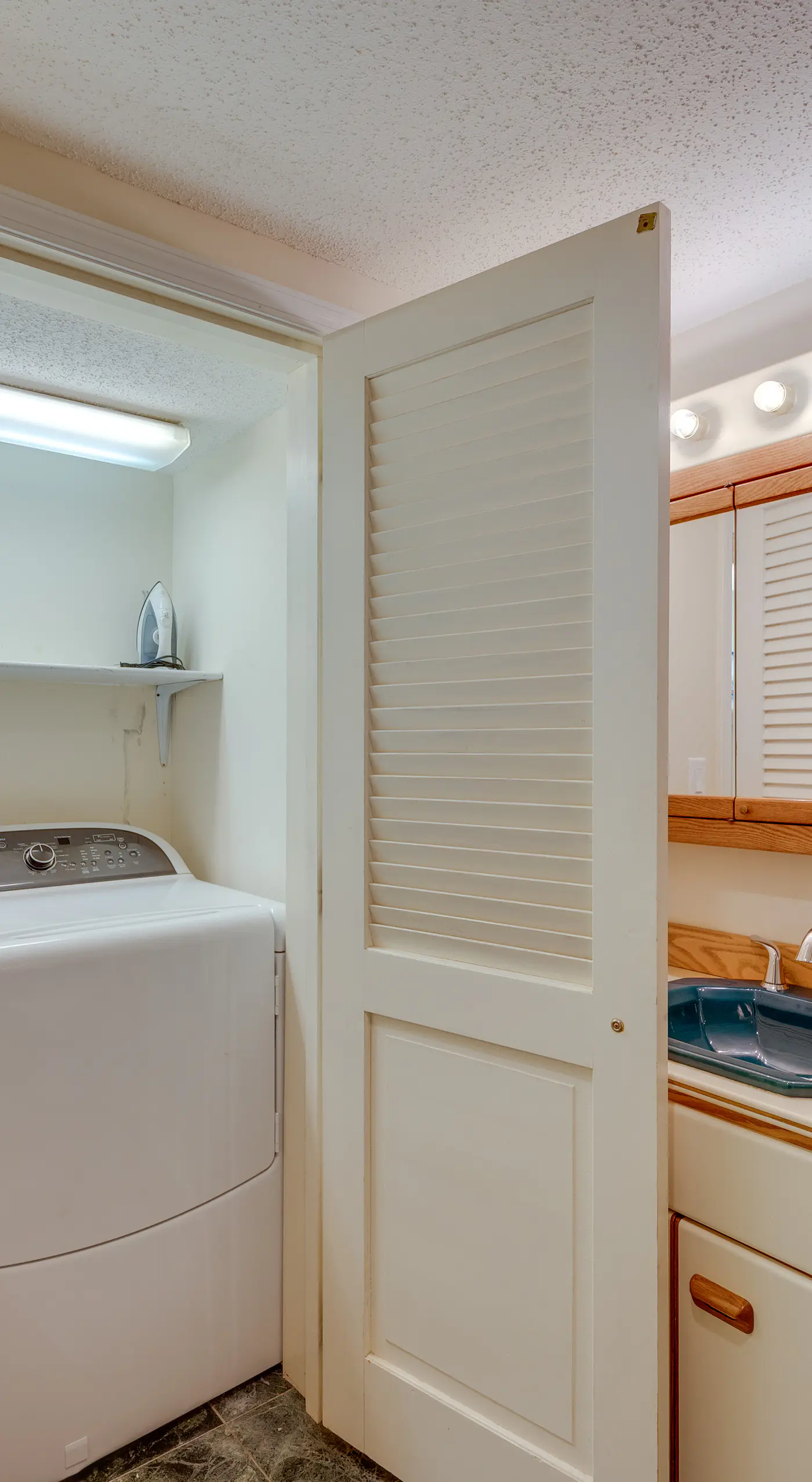 Ski-in Condo w/ Hot Tub on Burke Mtn Slopes!
