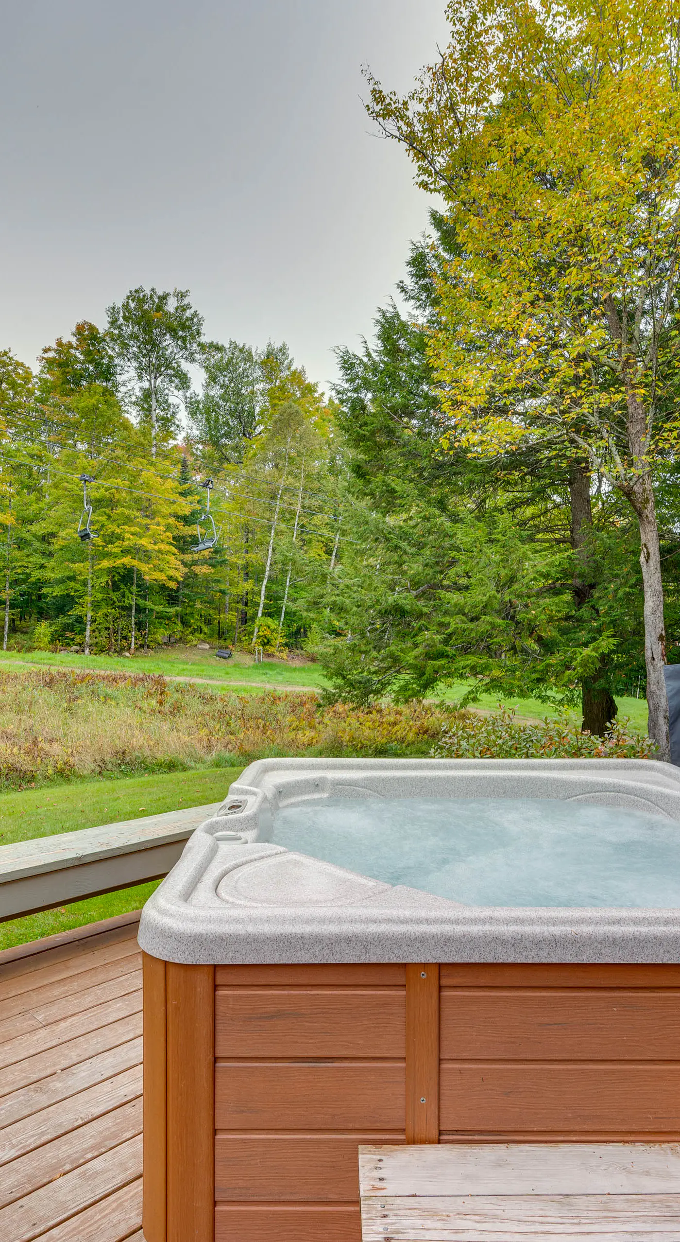 Ski-in Condo w/ Hot Tub on Burke Mtn Slopes!