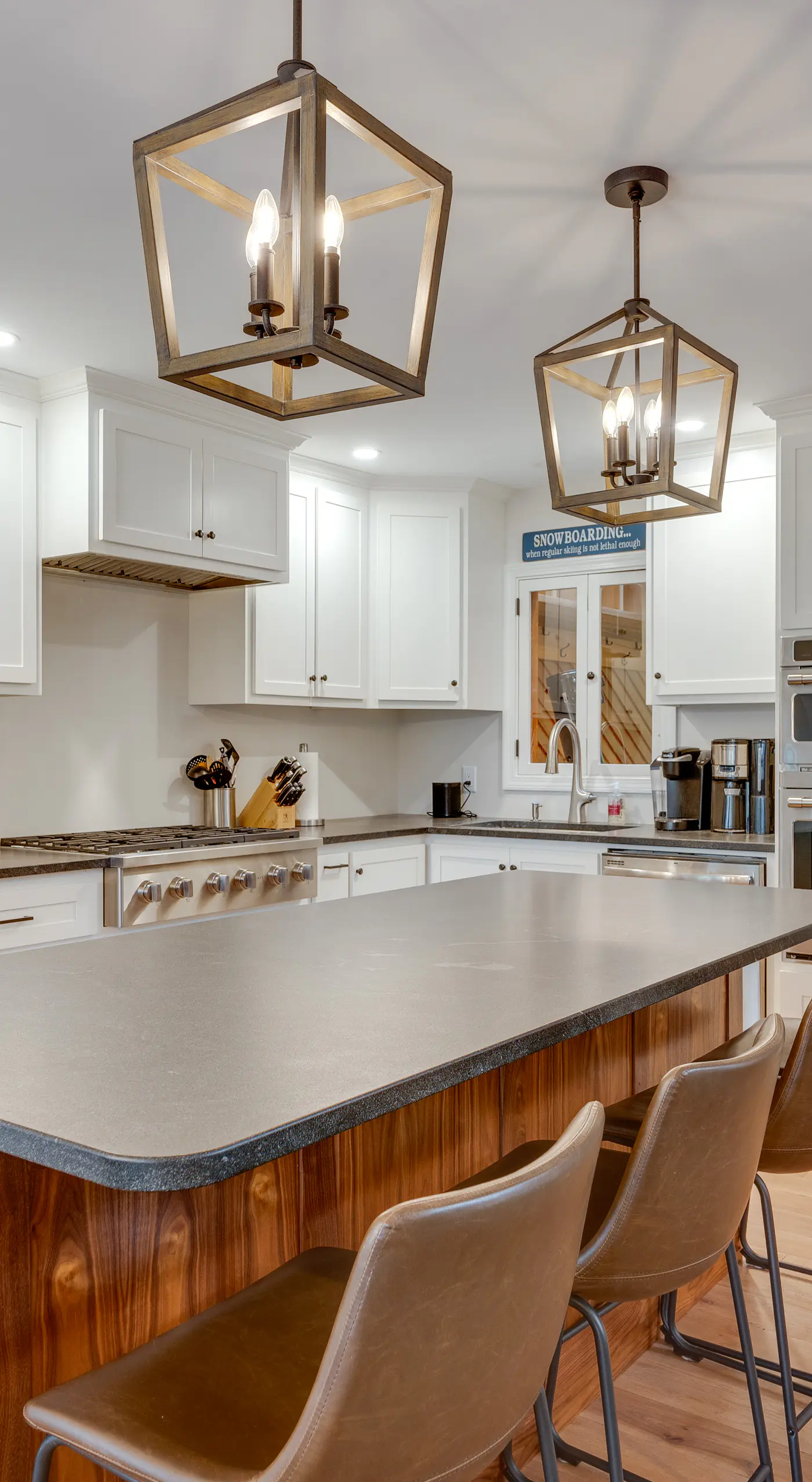 Ski-in Condo w/ Hot Tub on Burke Mtn Slopes!