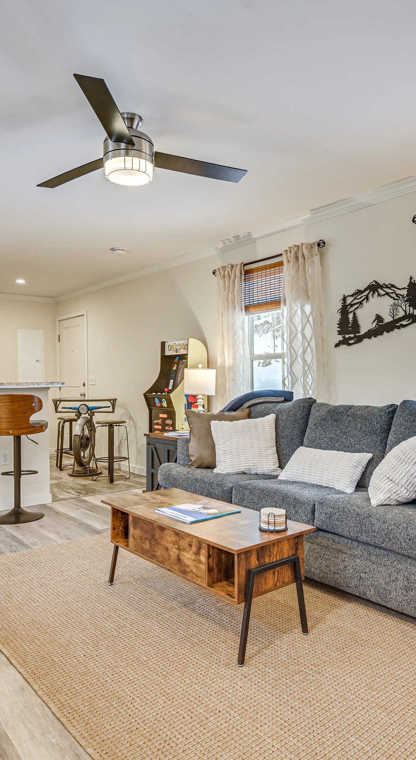 Near Trails & VAST Access! Modern Burke Home Base