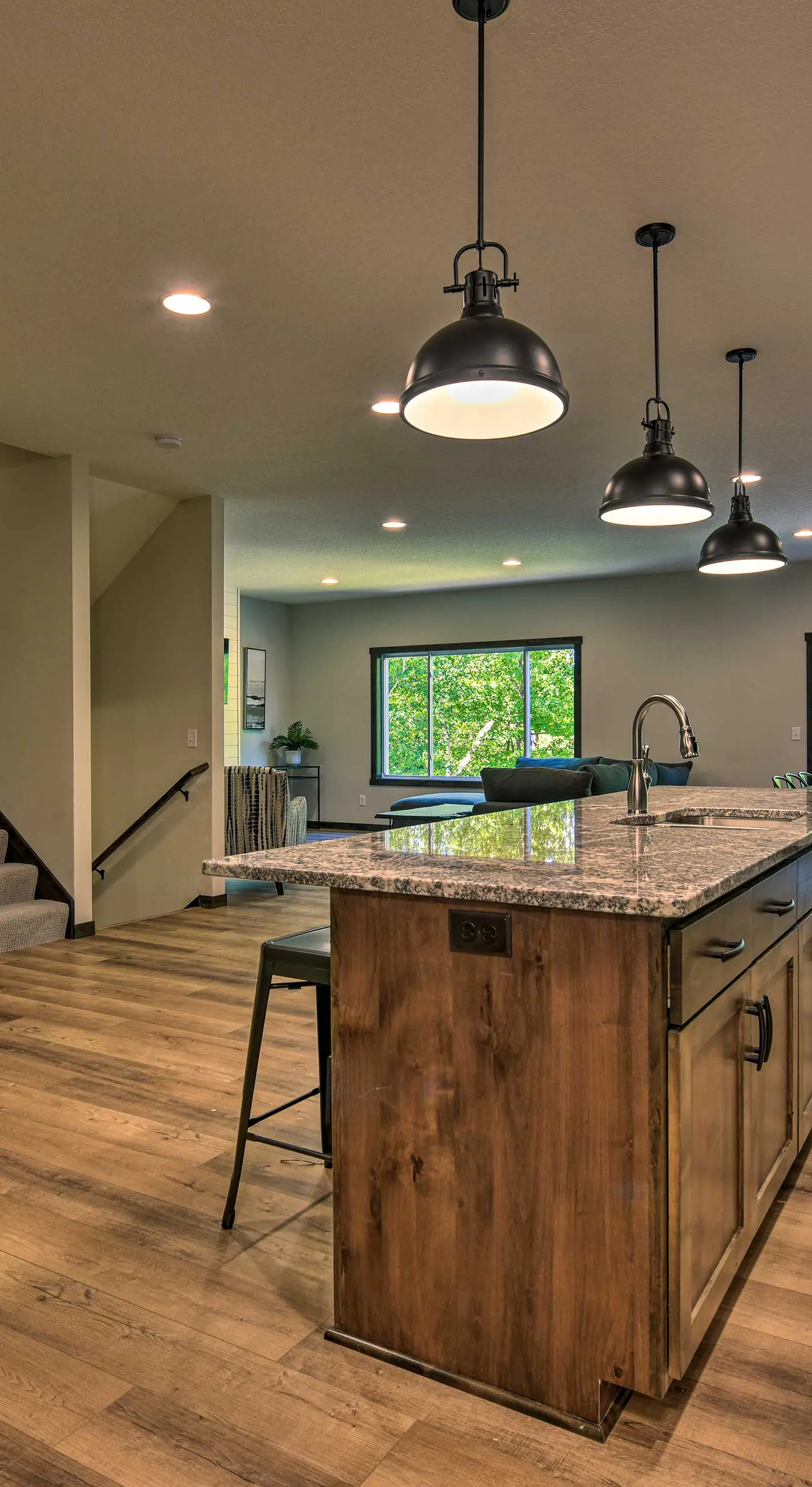 Modern Nisswa Escape w/ Deck: Walk to Gull Lake!