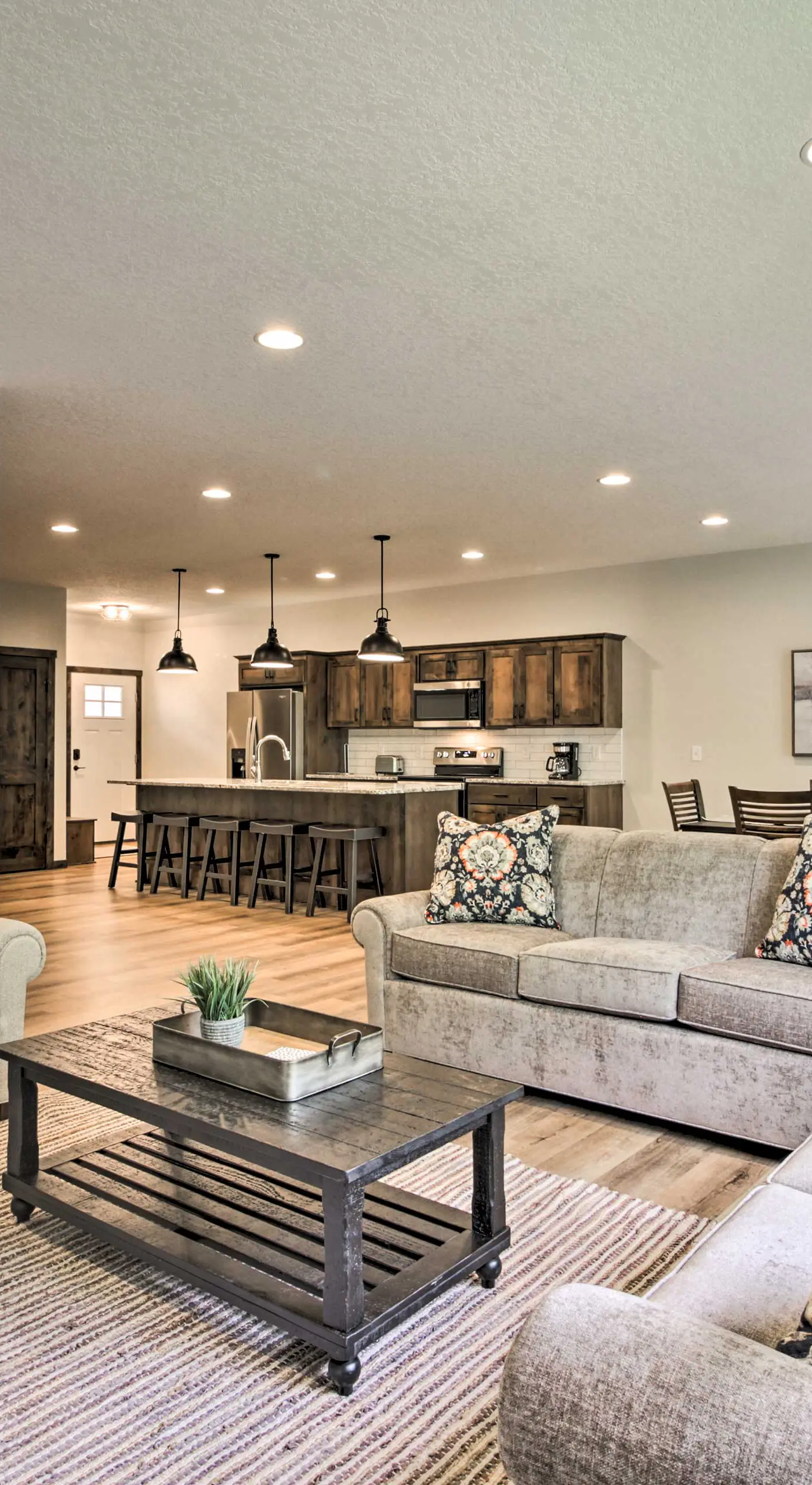 Upscale Townhome in Causeways on Gull Resort!