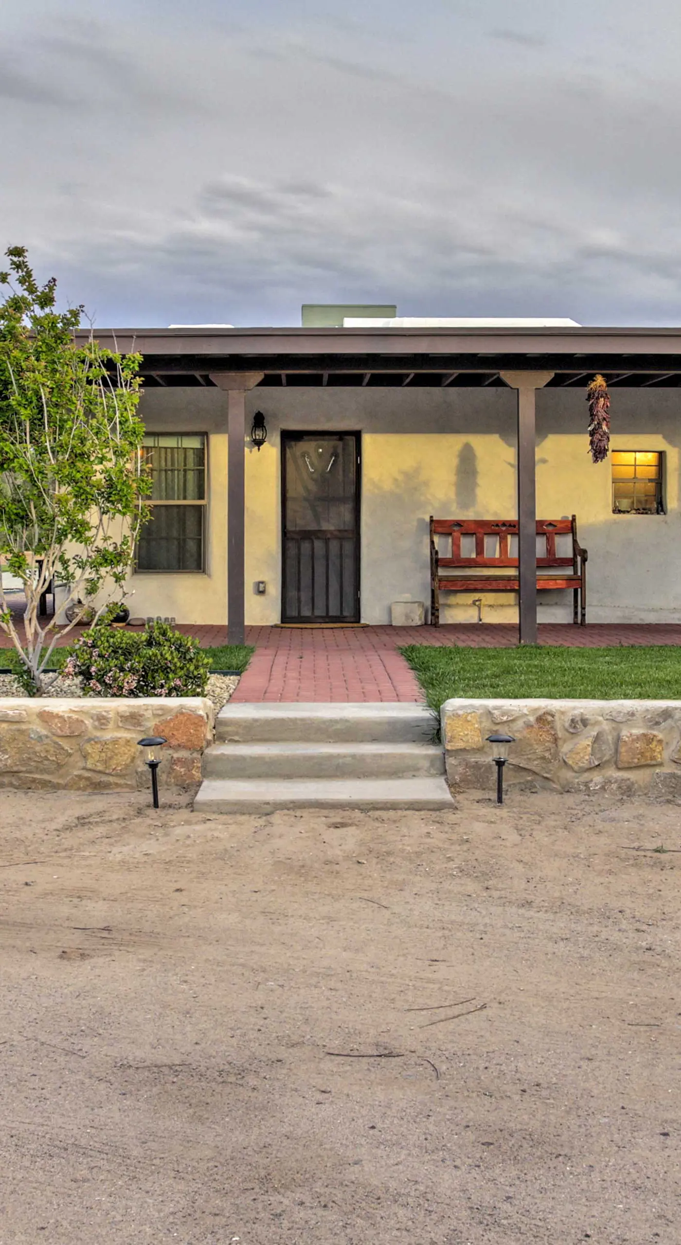 Charming Couples Casita, Walk to Old Mesilla Plaza
