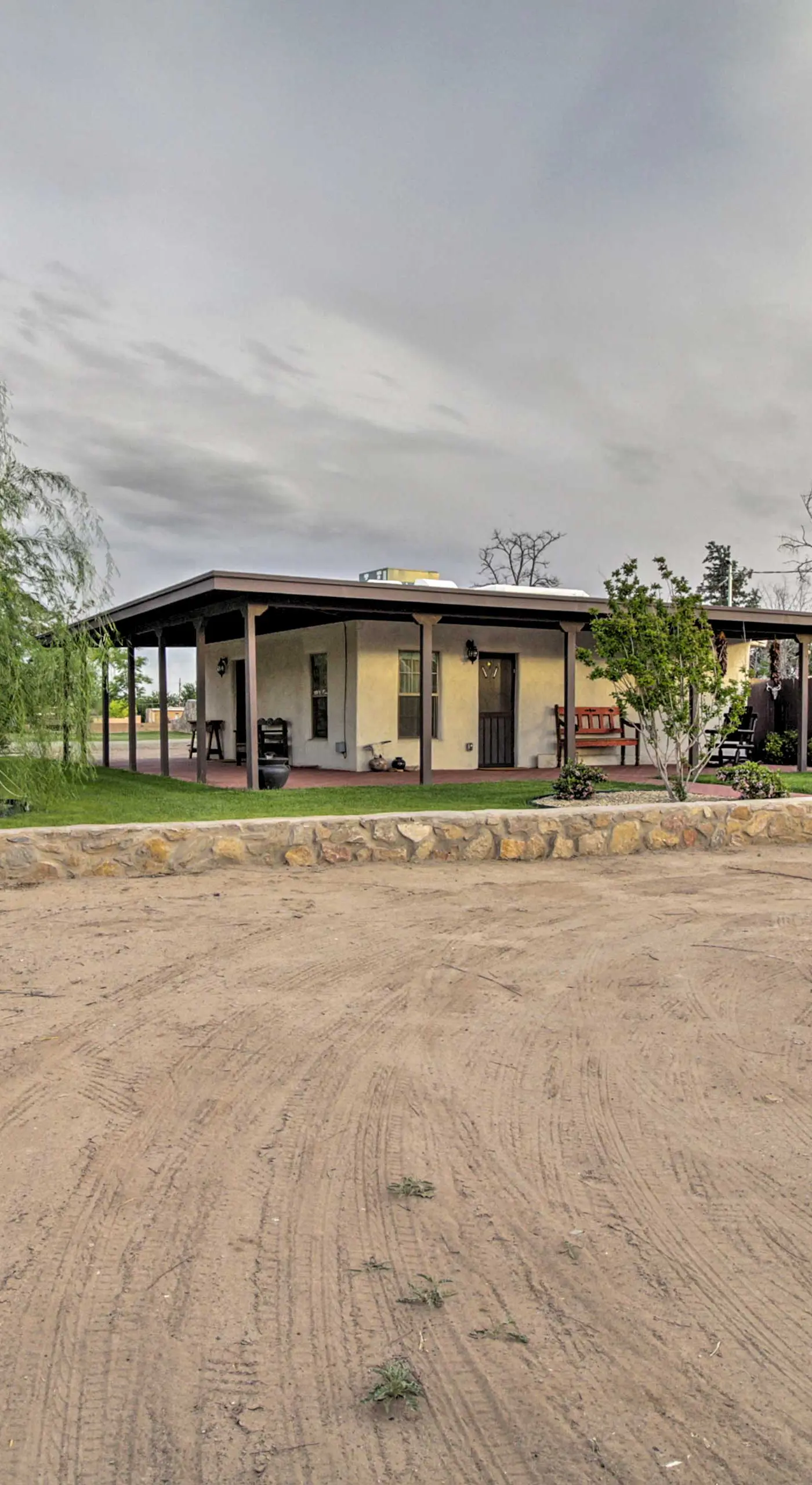 Charming Couples Casita, Walk to Old Mesilla Plaza