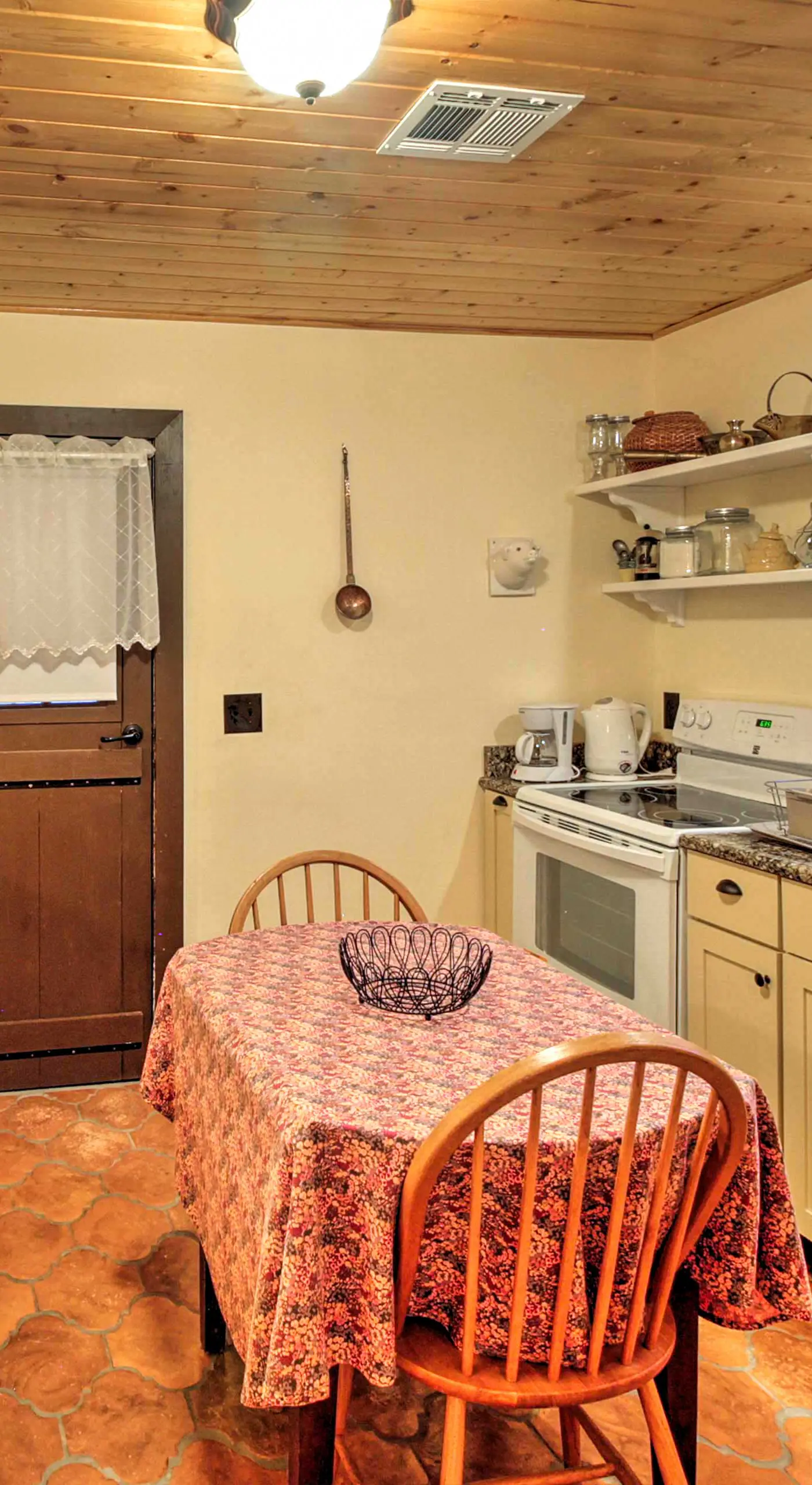 Charming Couples Casita, Walk to Old Mesilla Plaza