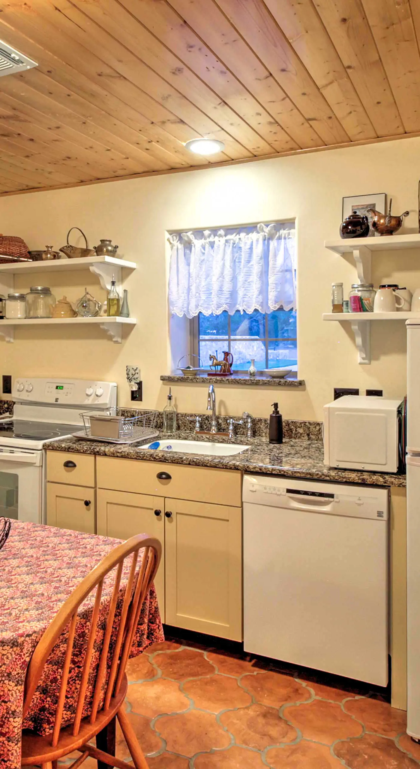 Charming Couples Casita, Walk to Old Mesilla Plaza