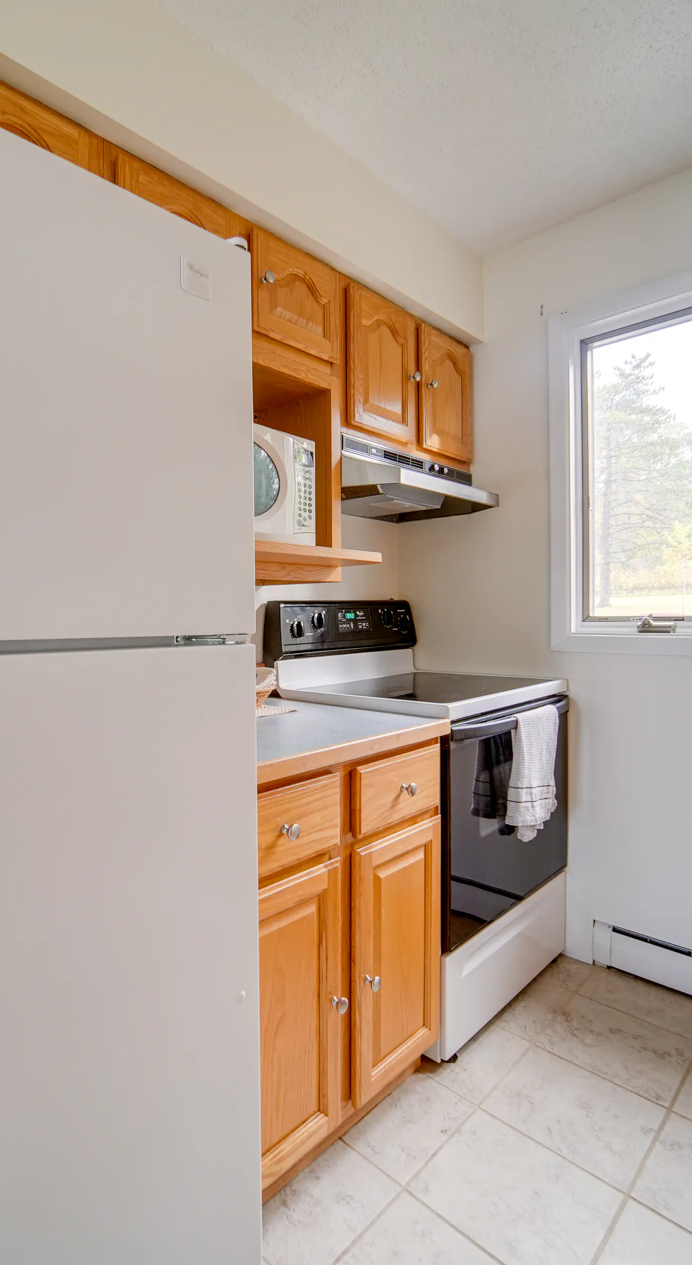 Lakeside Retreat in Dewittville w/ Pool Access!