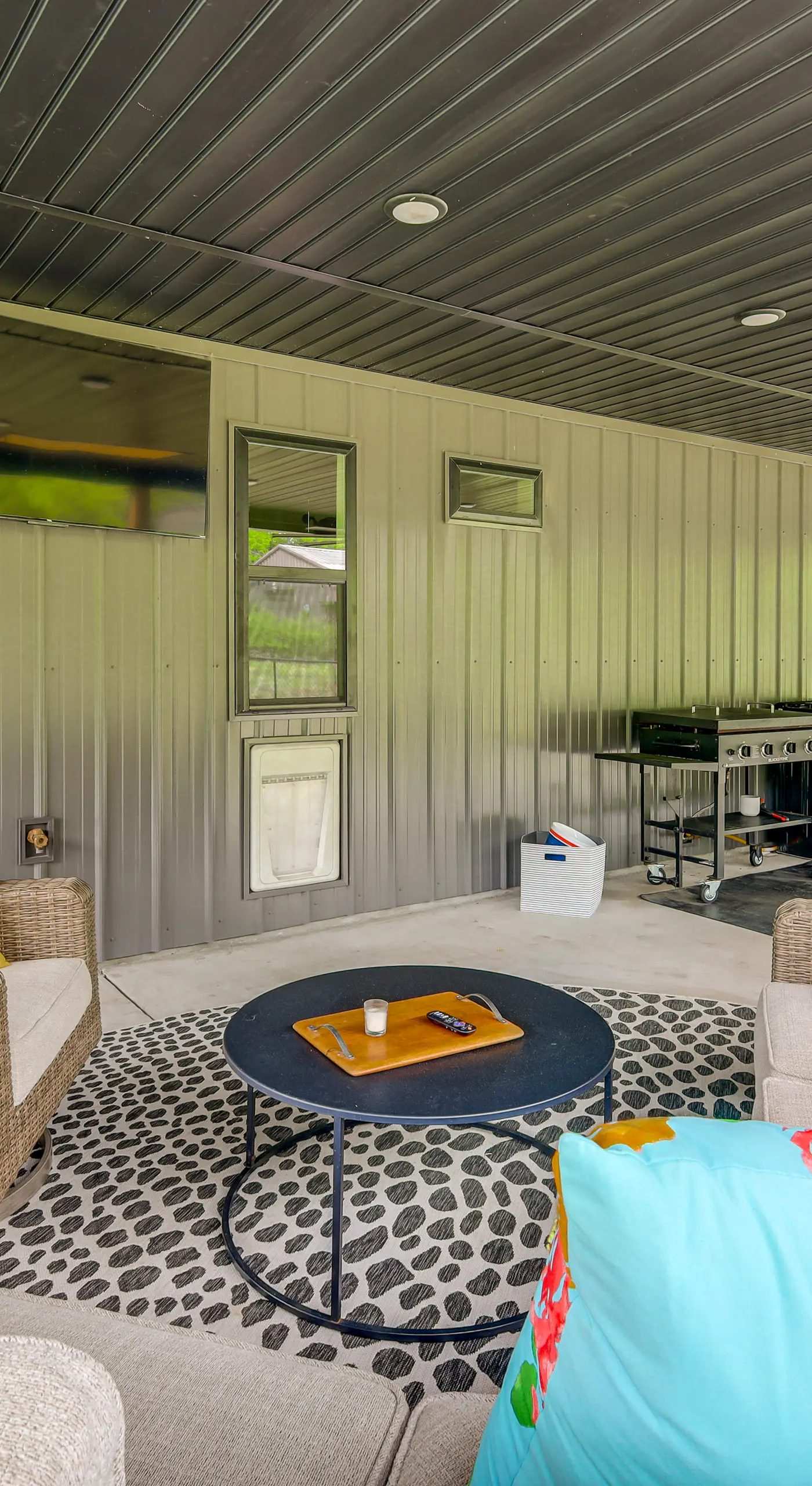 Modern-Style Home w/ Patio, Near Greers Ferry Lake