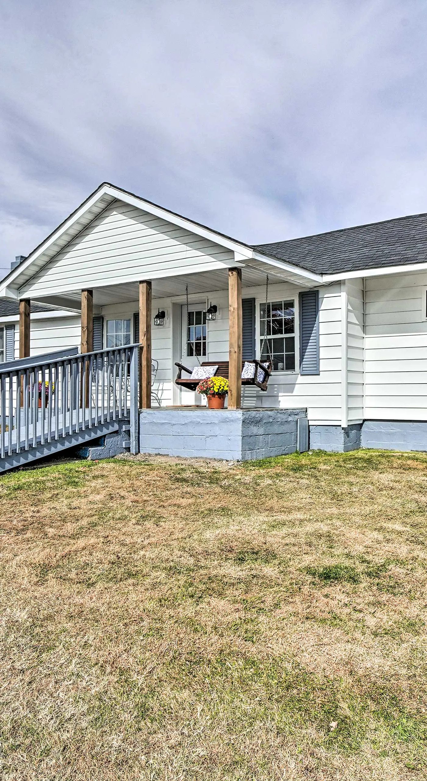 Updated Beattyville Ranch-Style Home w/ Yard!